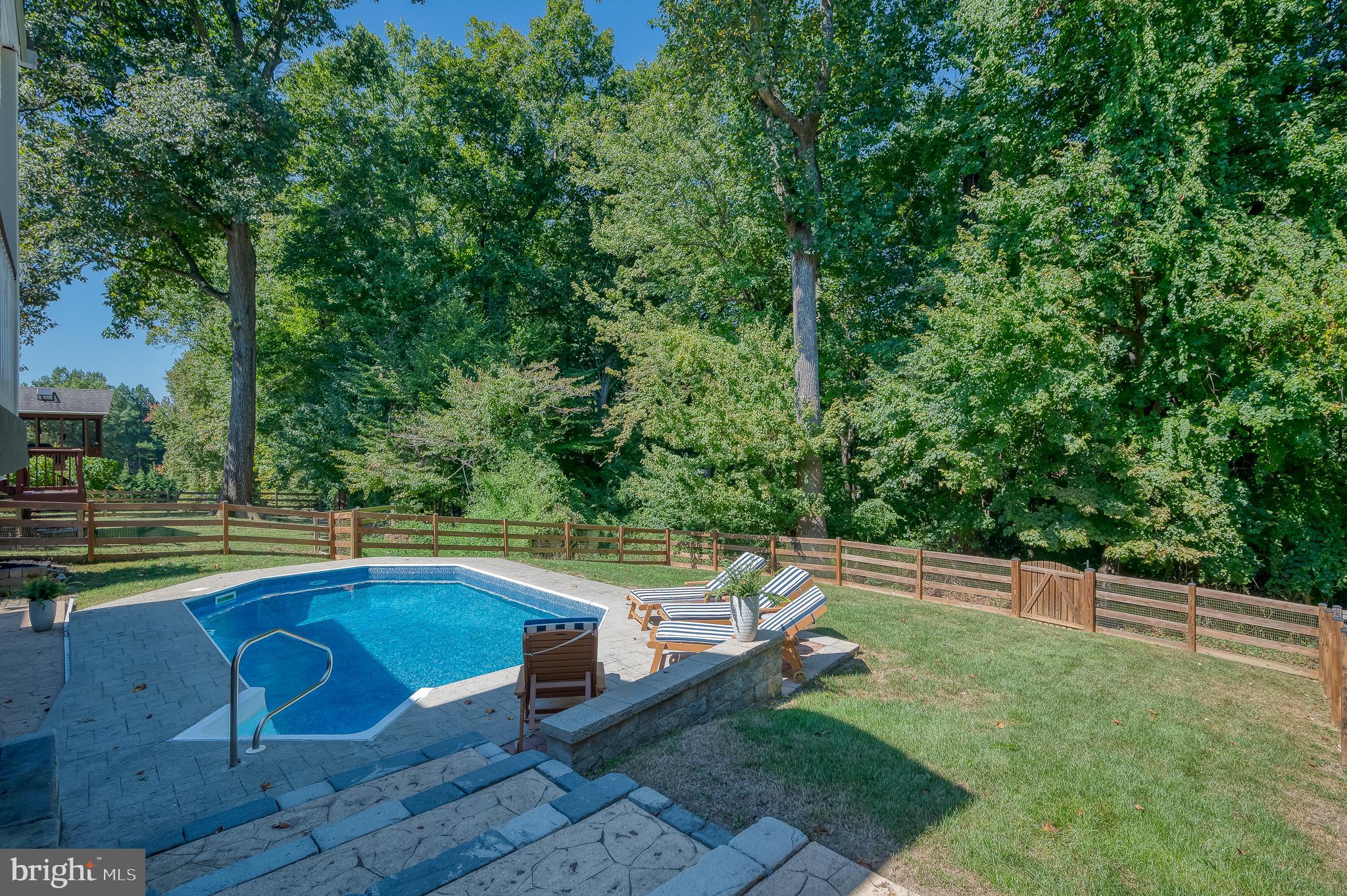 DURHAM MANOR - Residential