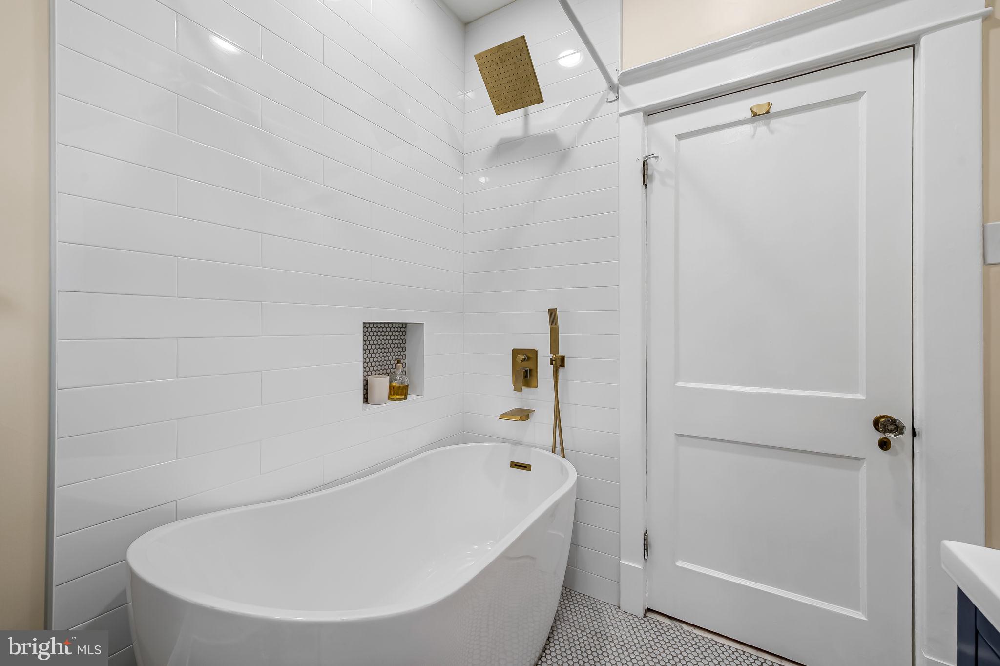 HAMILTON HEIGHTS - Residential