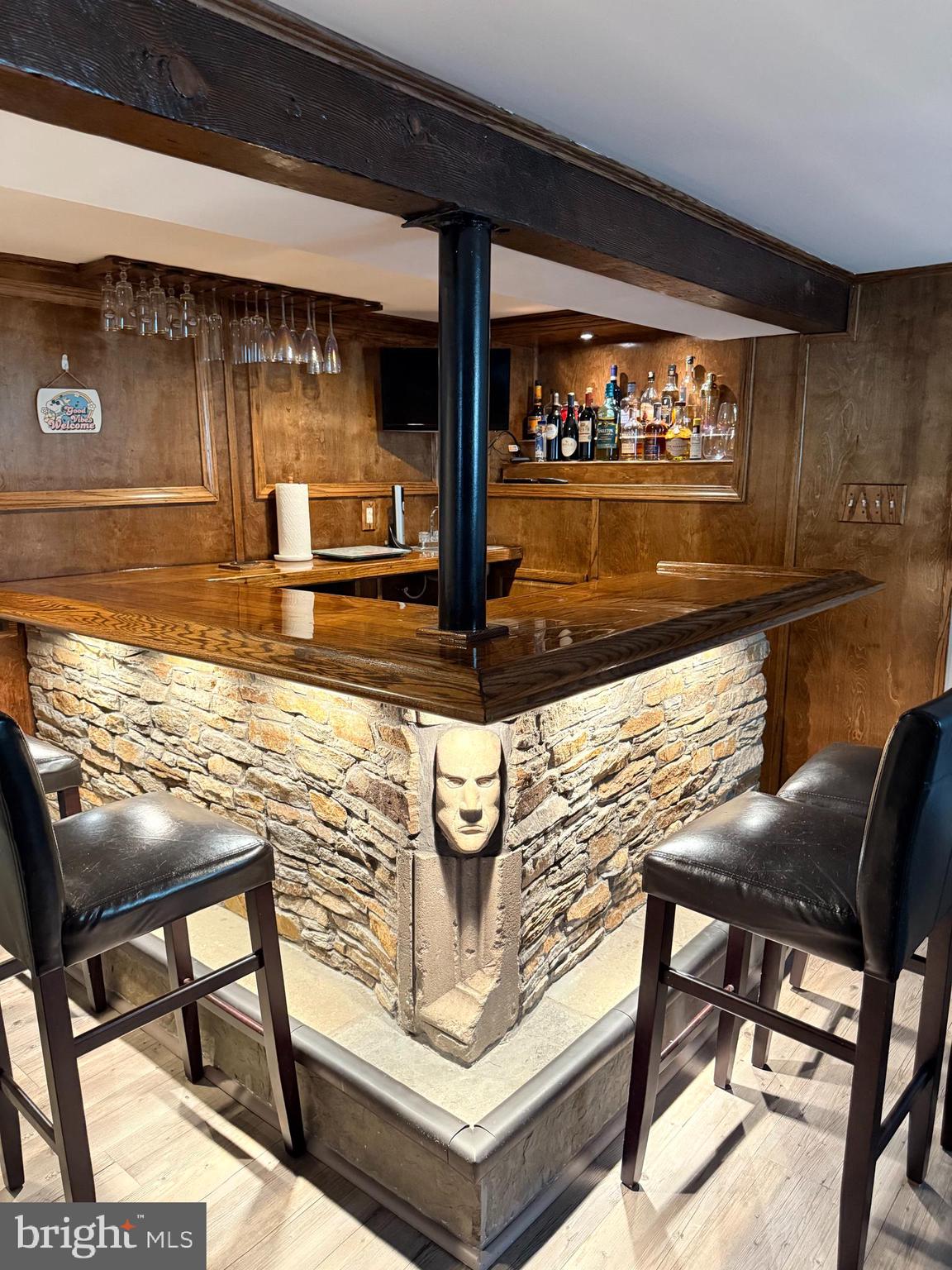 3212 WISTERIA AVENUE