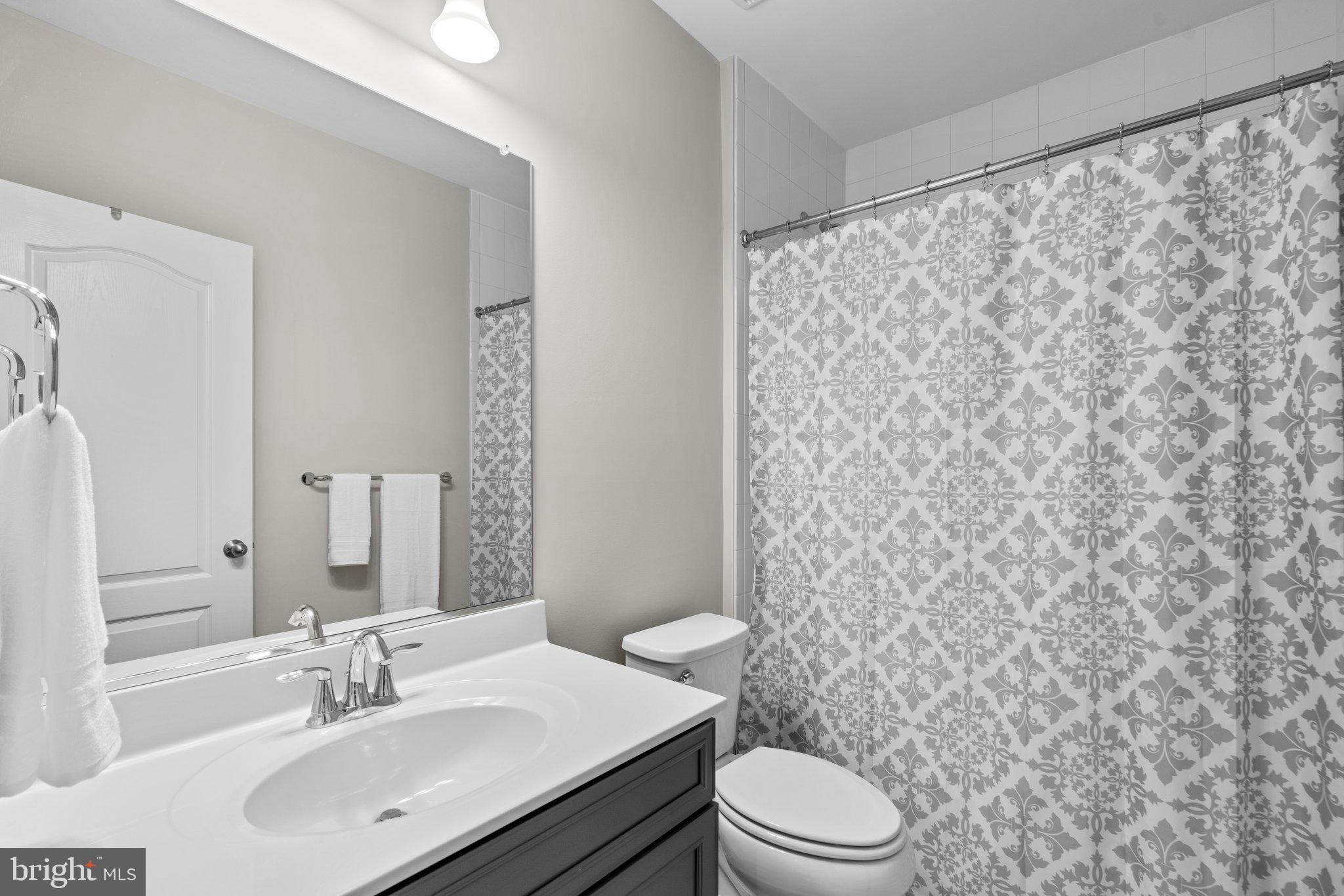 ENCLAVE AT RIVER HILL - Residential