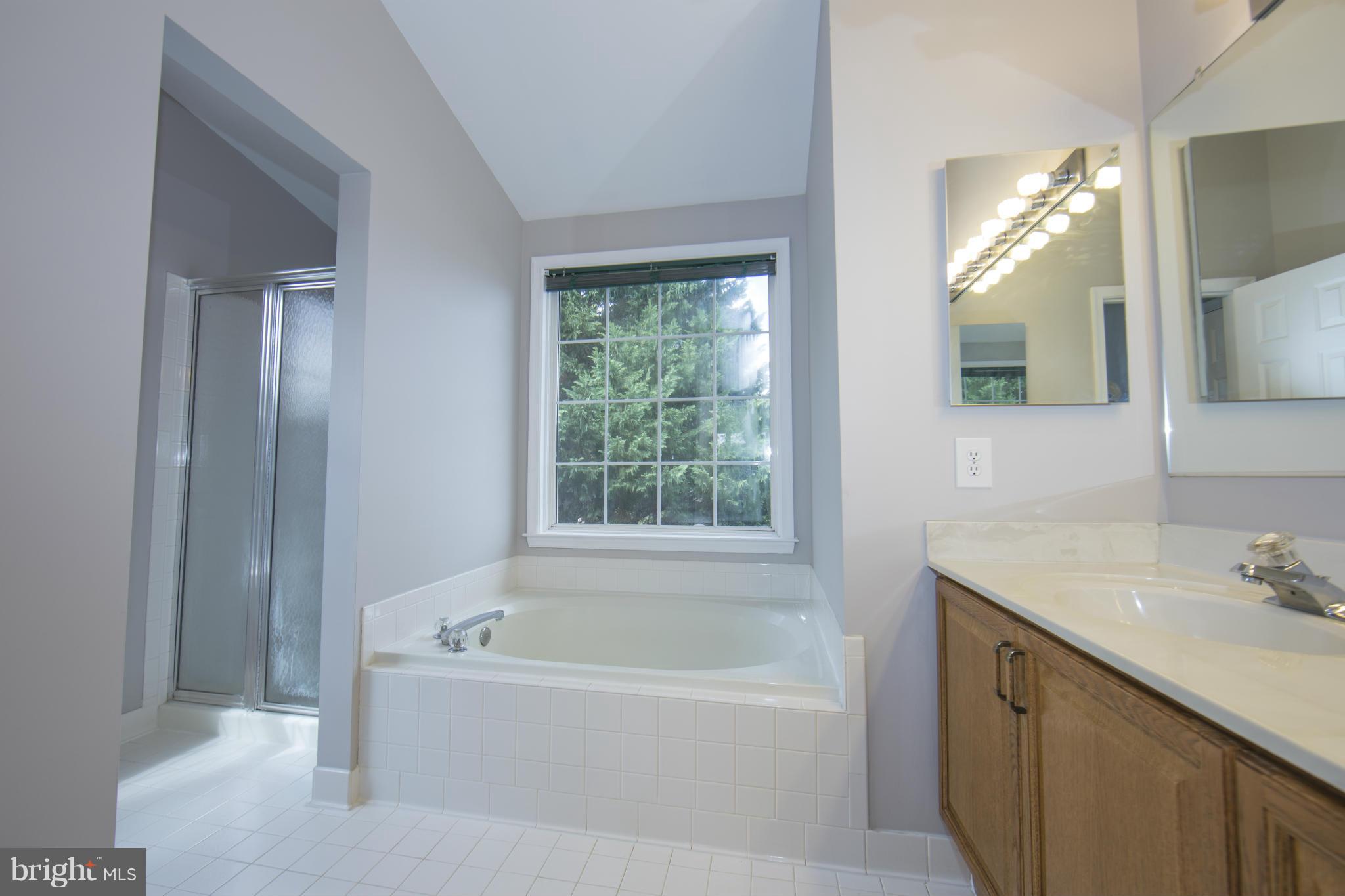 KINGSTOWNE - Residential