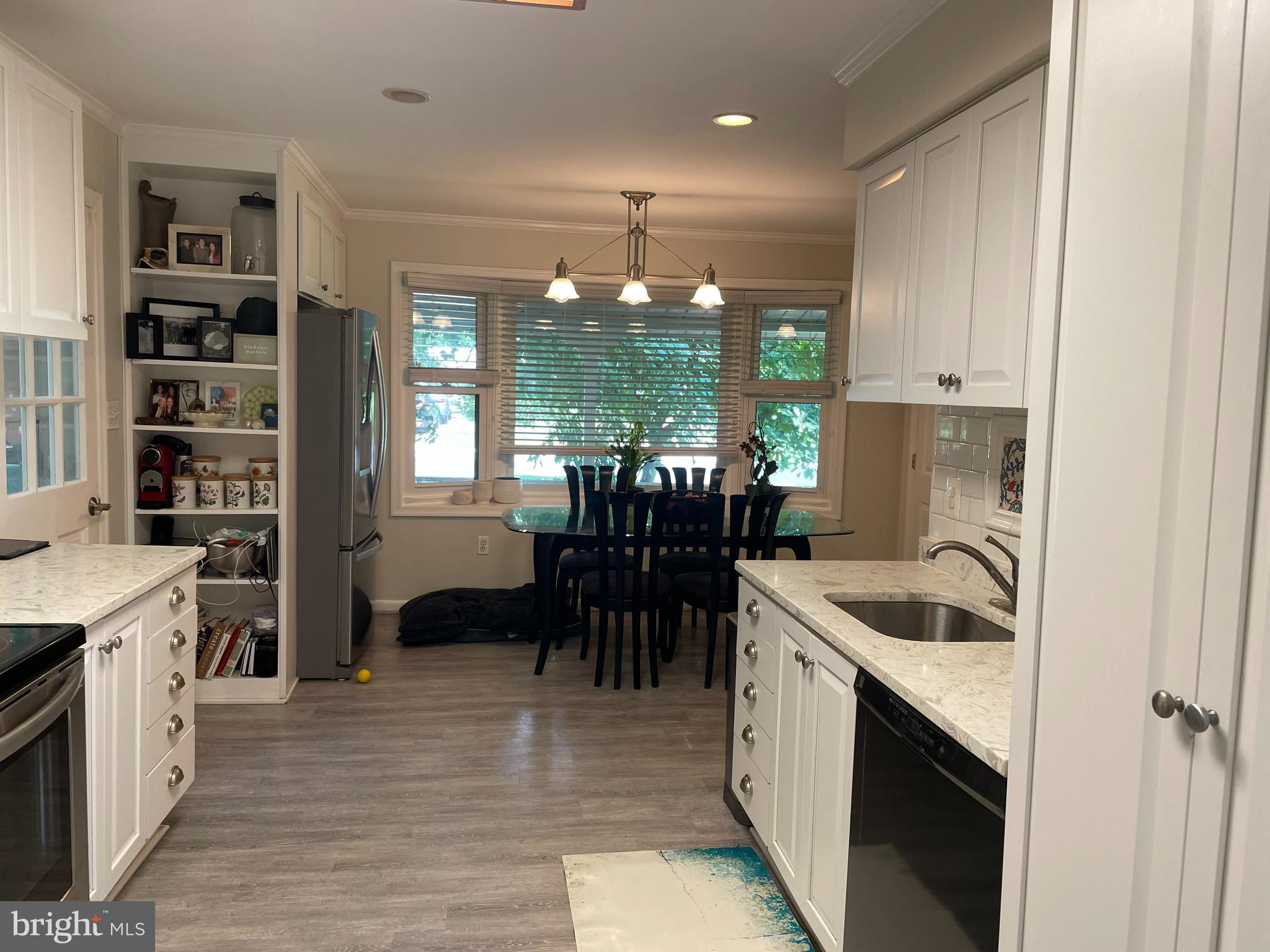 REGENCY ESTATES - Residential Lease