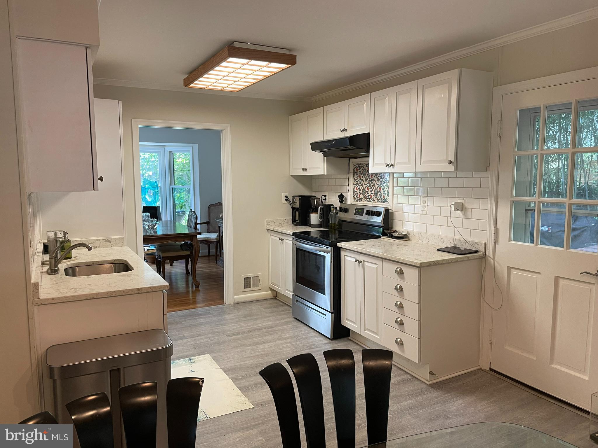 REGENCY ESTATES - Residential Lease