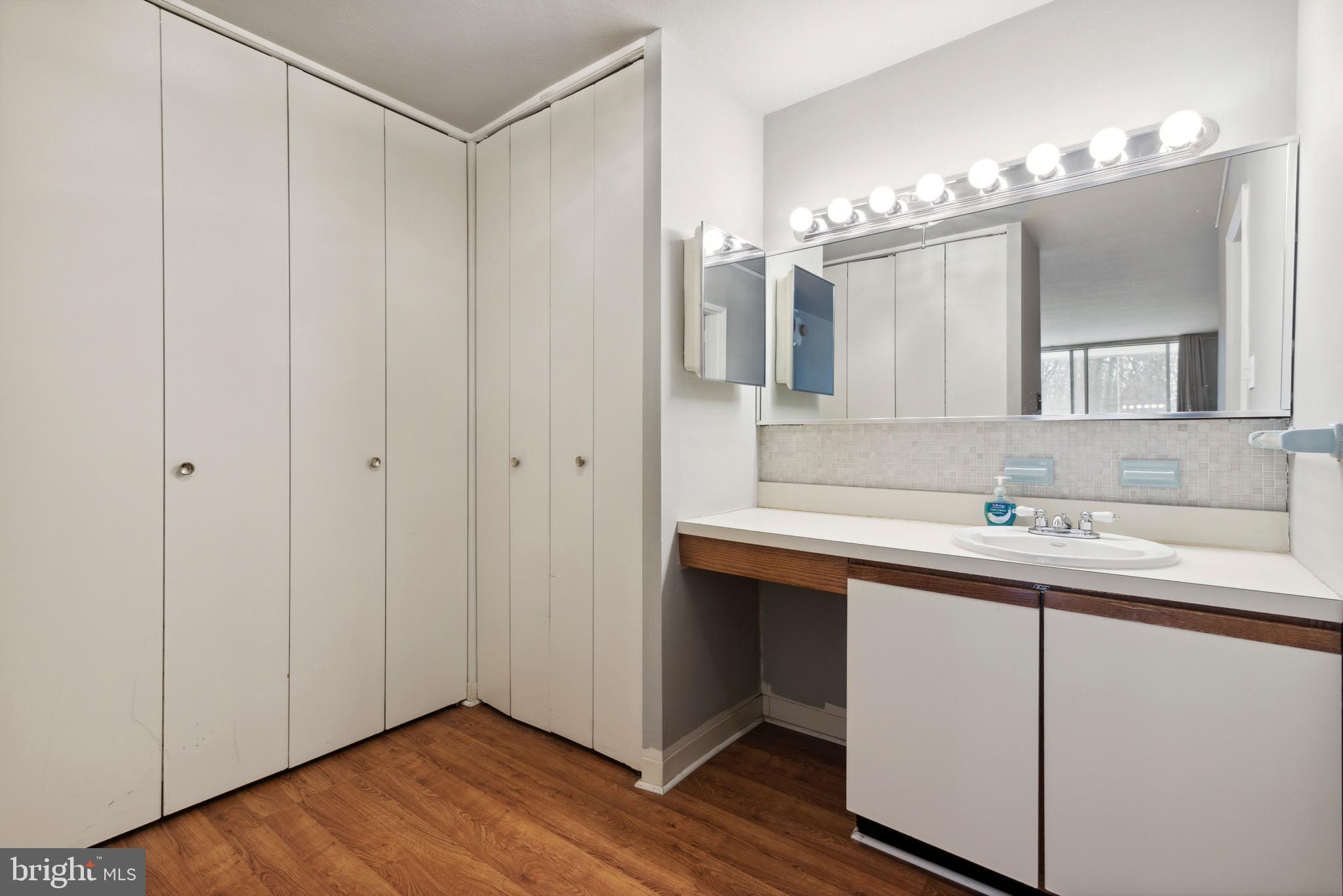 WYNNEFIELD HEIGHTS - Residential