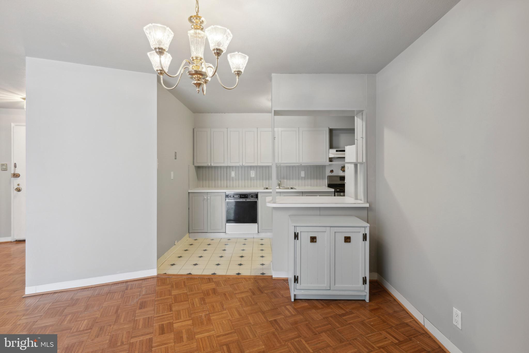 WYNNEFIELD HEIGHTS - Residential