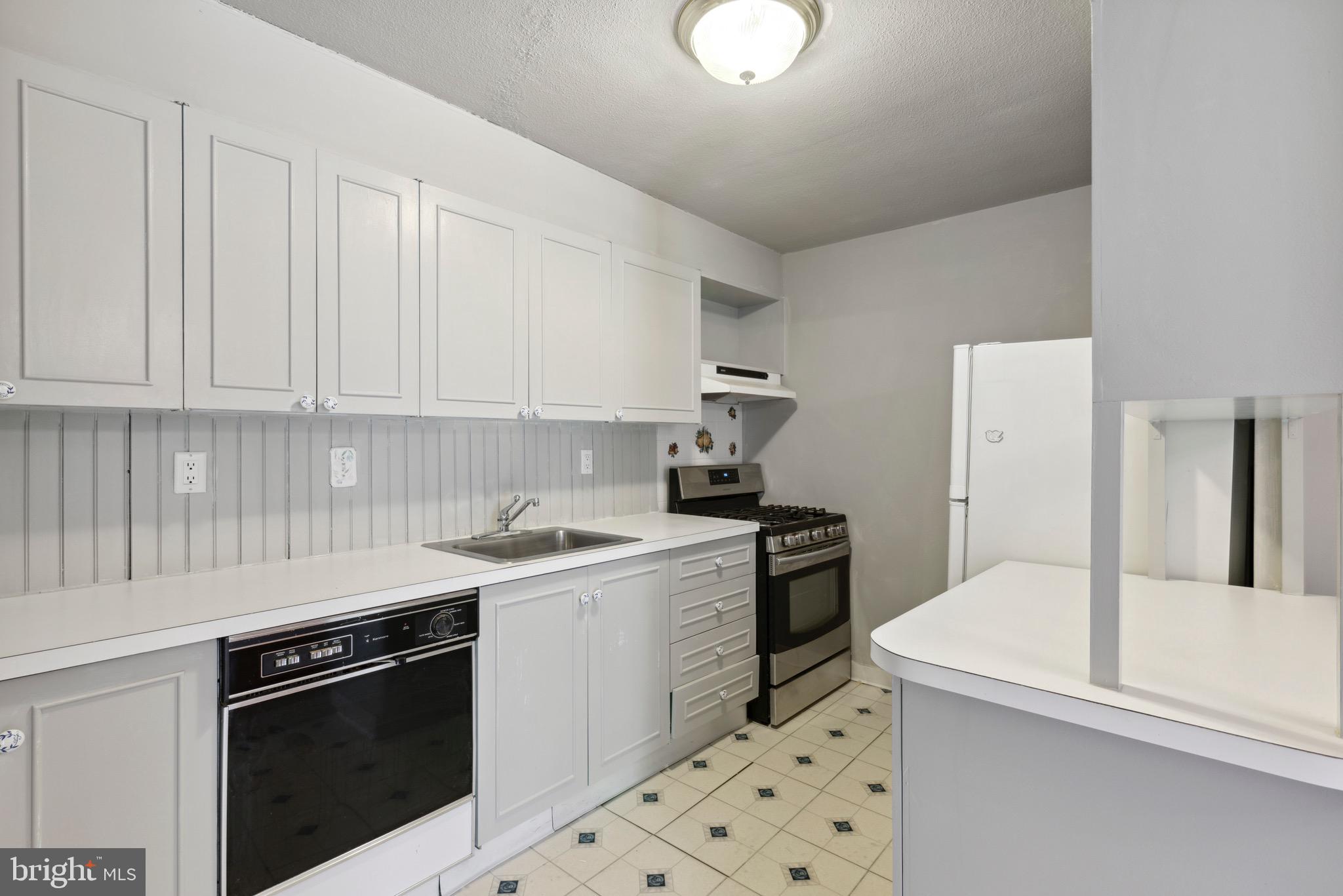 WYNNEFIELD HEIGHTS - Residential