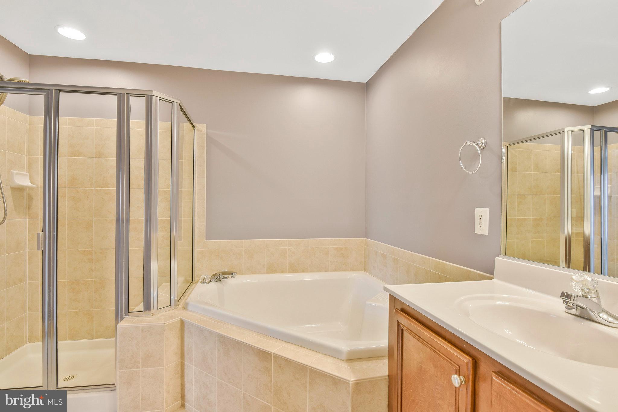 STONE SPRINGS CONDOMINIUMS - Residential