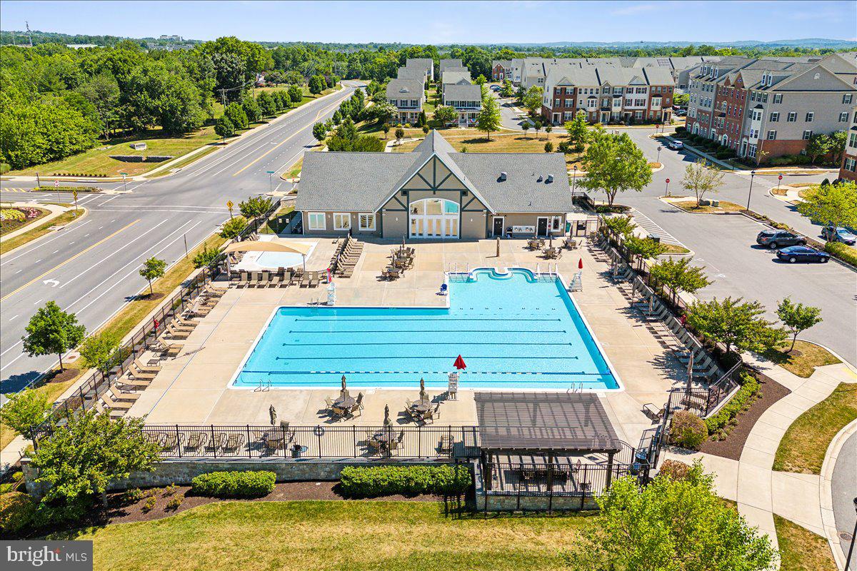 BALLENGER CREEK - Residential