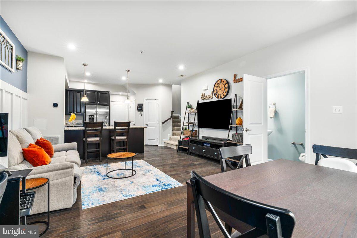 BALLENGER CREEK - Residential