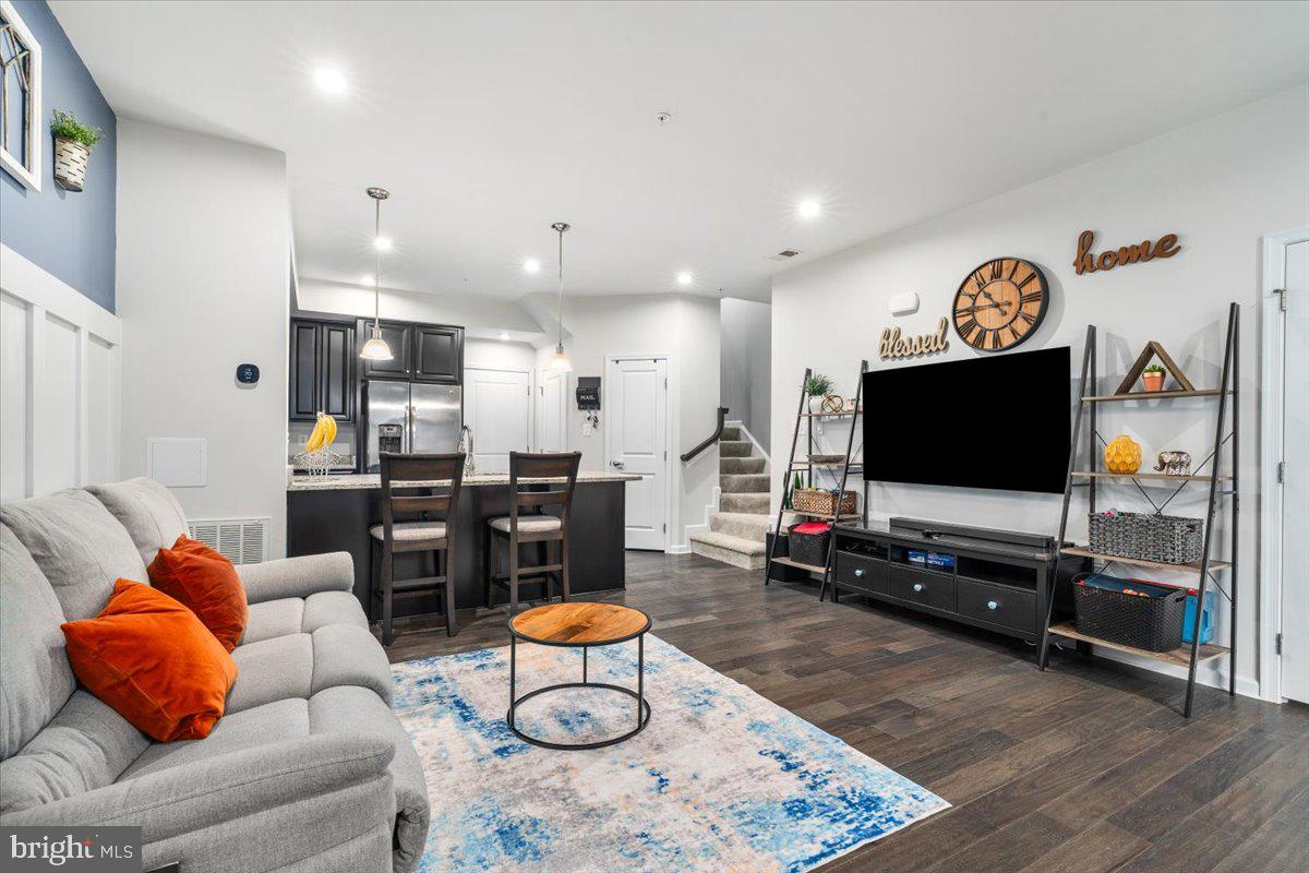 BALLENGER CREEK - Residential