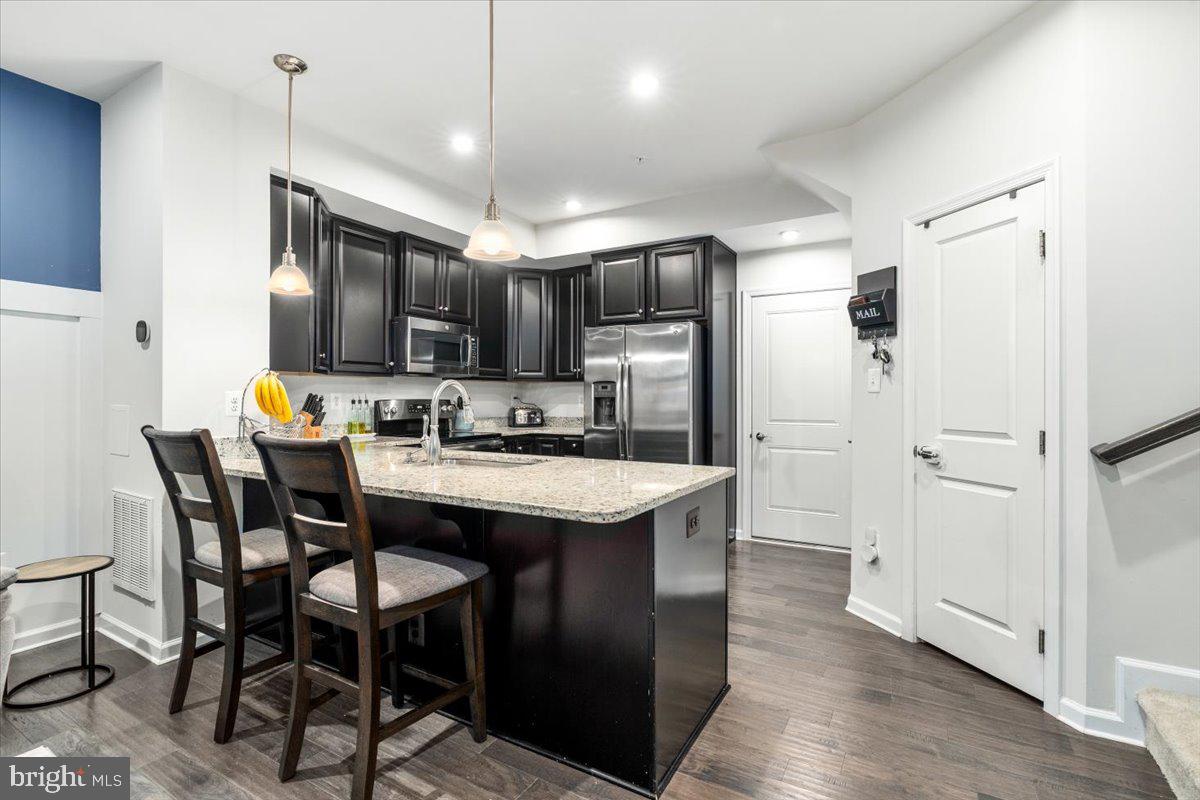 BALLENGER CREEK - Residential