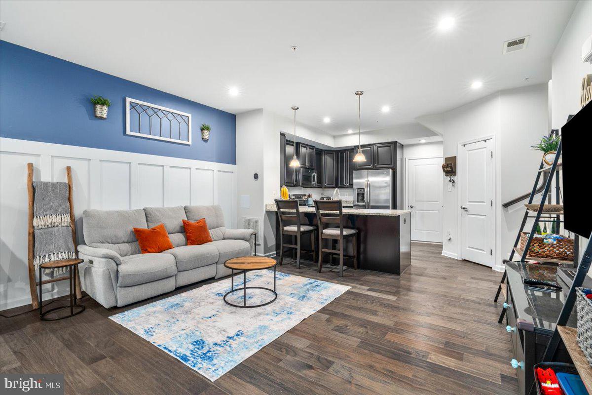 BALLENGER CREEK - Residential