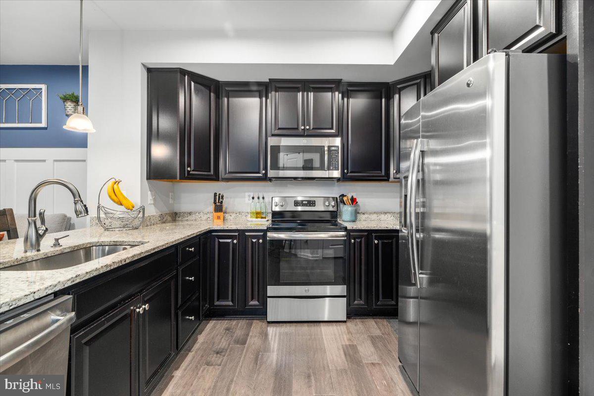 BALLENGER CREEK - Residential