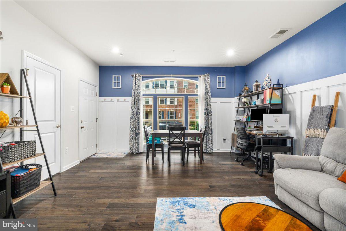 BALLENGER CREEK - Residential