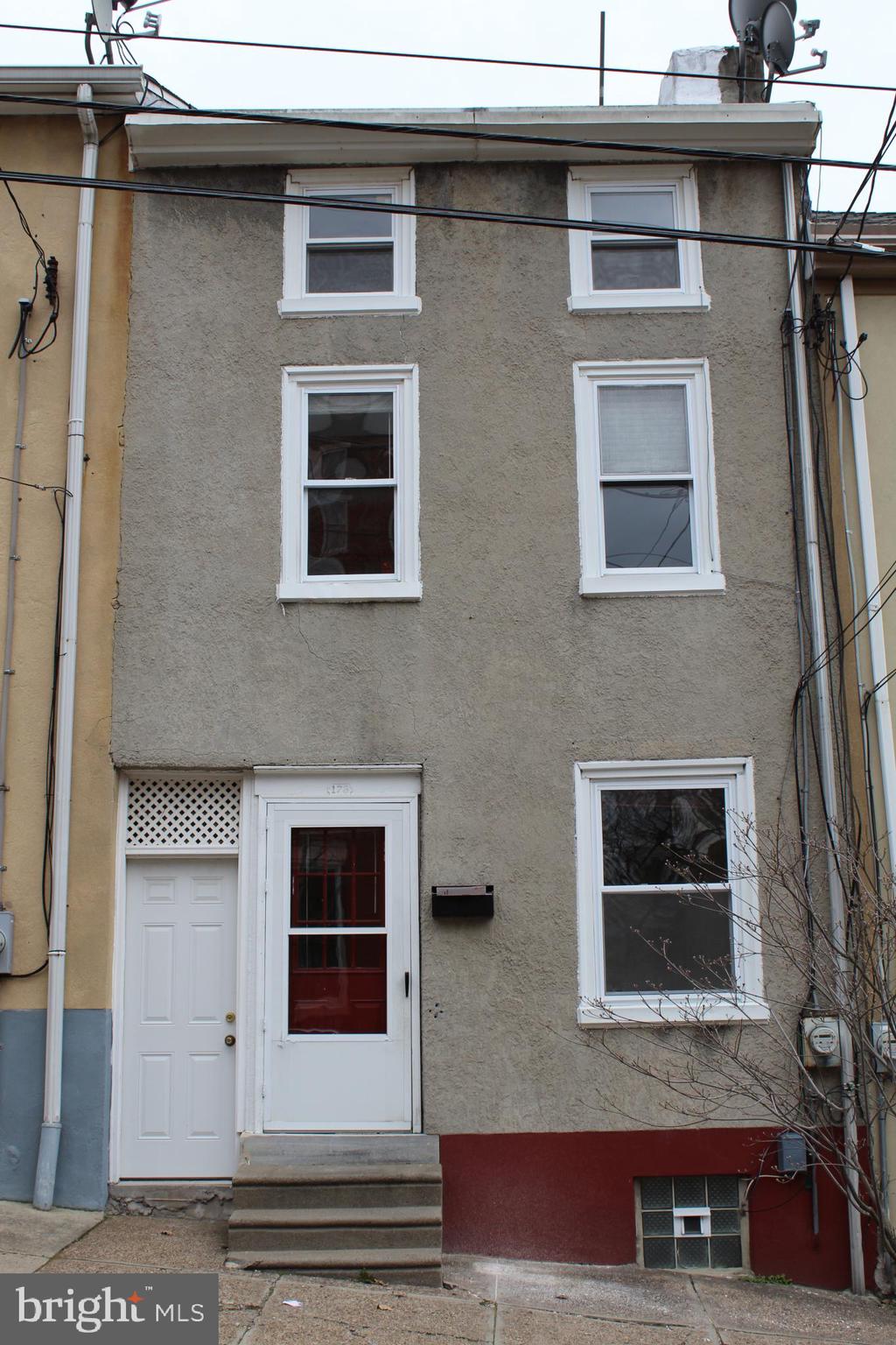 2 bedroom, 1-1/2 bath townhome in the Heart of Manayunk!!! Great location, just a block to Main St. Modern kitchen and baths, rear yard with deck, newer heat, wall air conditioning unit on first floor. Conveniently located to regional rail, bus, Rt 76, center city, Fairmount Park, and the ever popular Main Street, Manayunk.