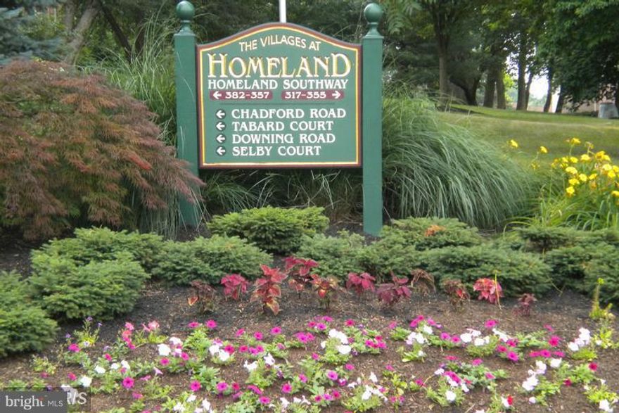 Great opportunity to rent in popular Villages of Homeland!  This spacious two bedroom, two bath condo has large bedrooms, two walk in closets, and spacious living/ dining area.  Come take a look!   Rent includes heat, water, and gas for cooking.  One time parking fee of $265.  Additional fee for unrelated parties.