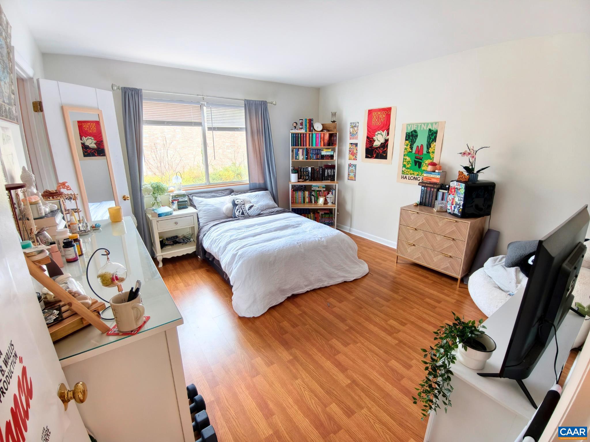 CEDARS COURT - Residential