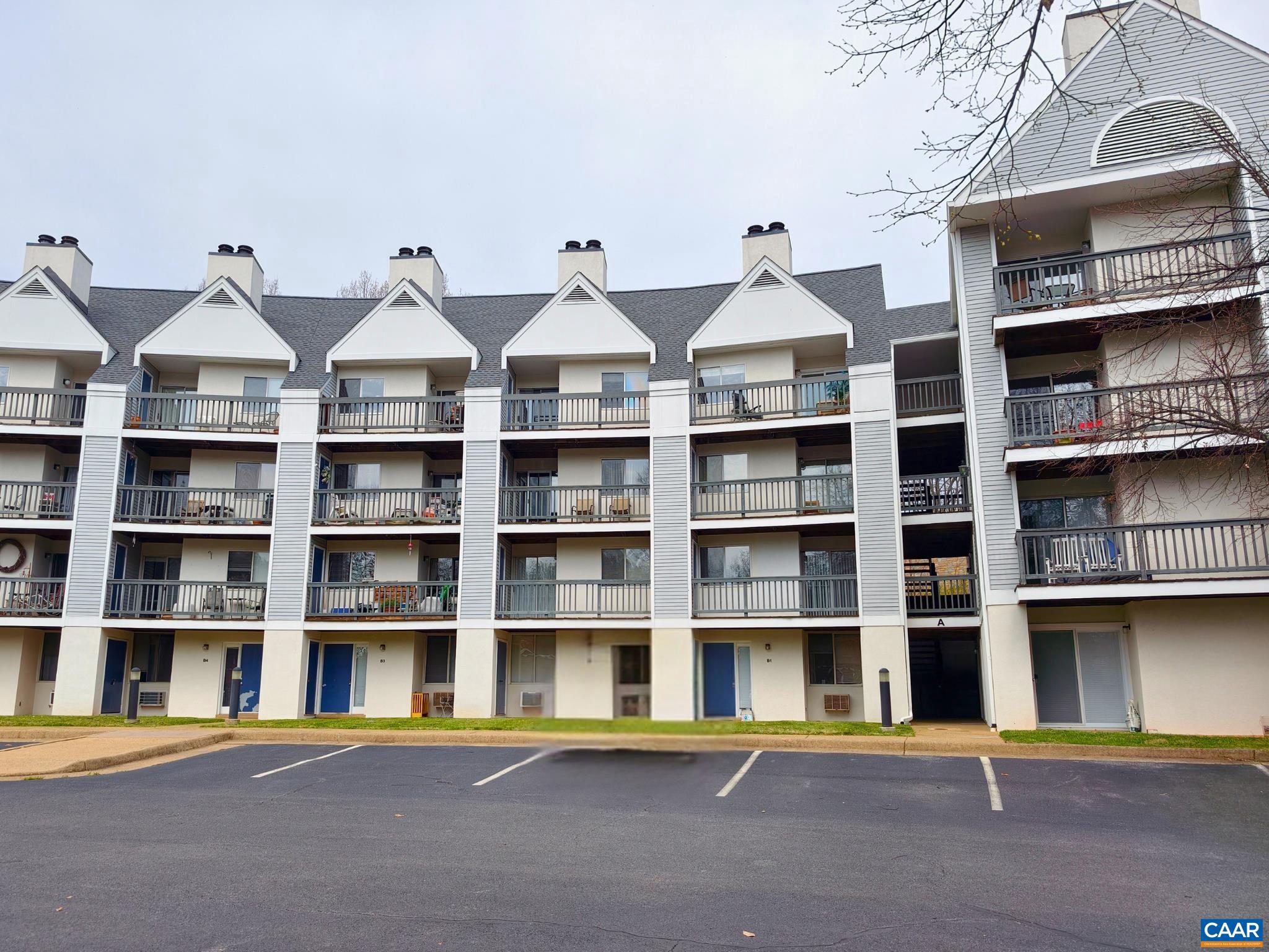 CEDARS COURT - Residential