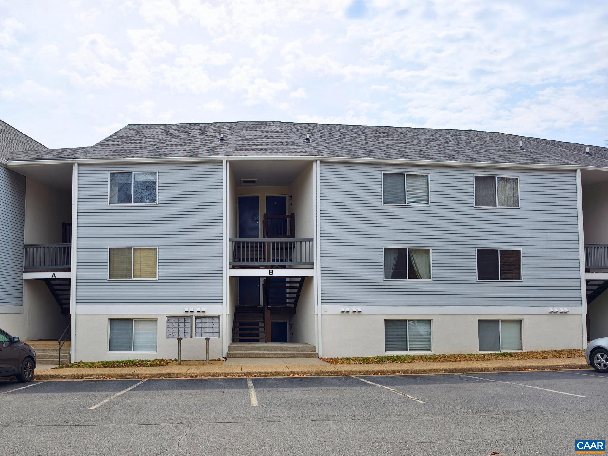 CEDARS COURT - Residential