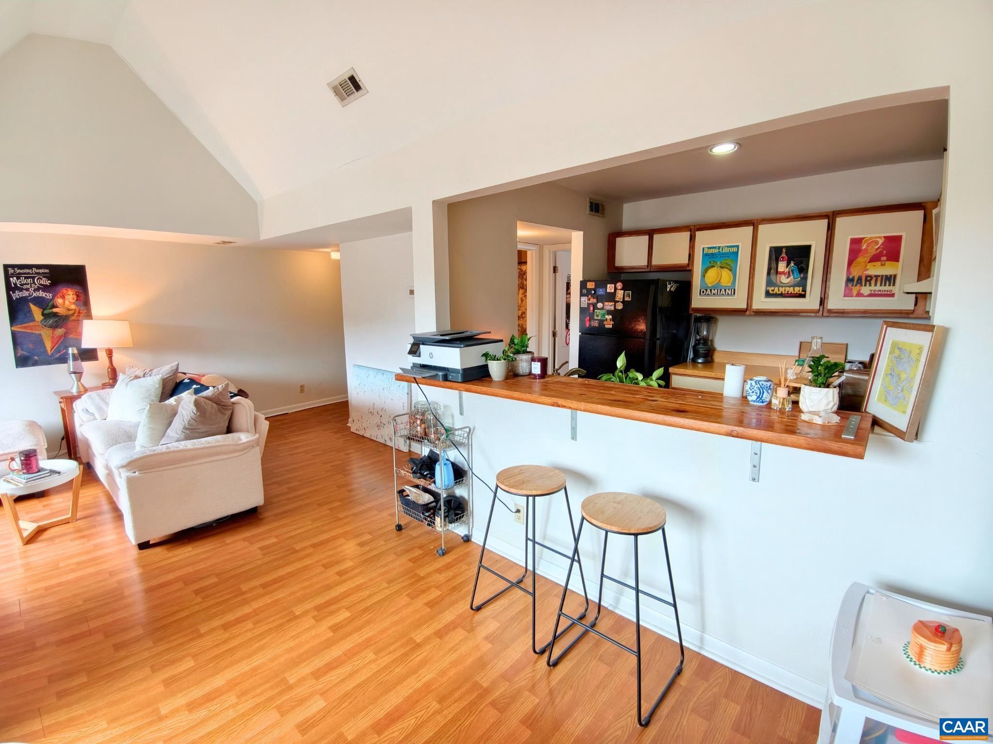 CEDARS COURT - Residential