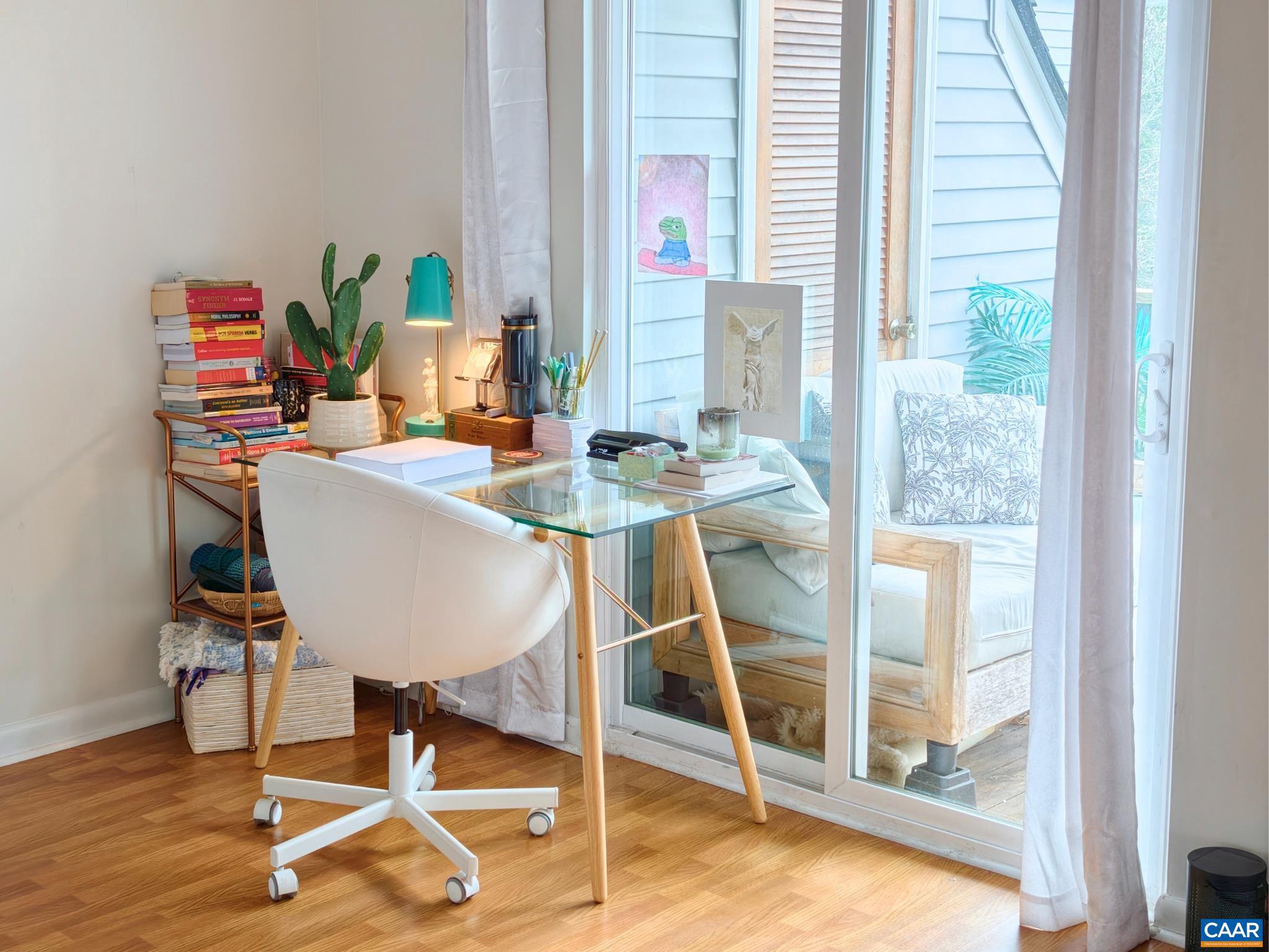 CEDARS COURT - Residential