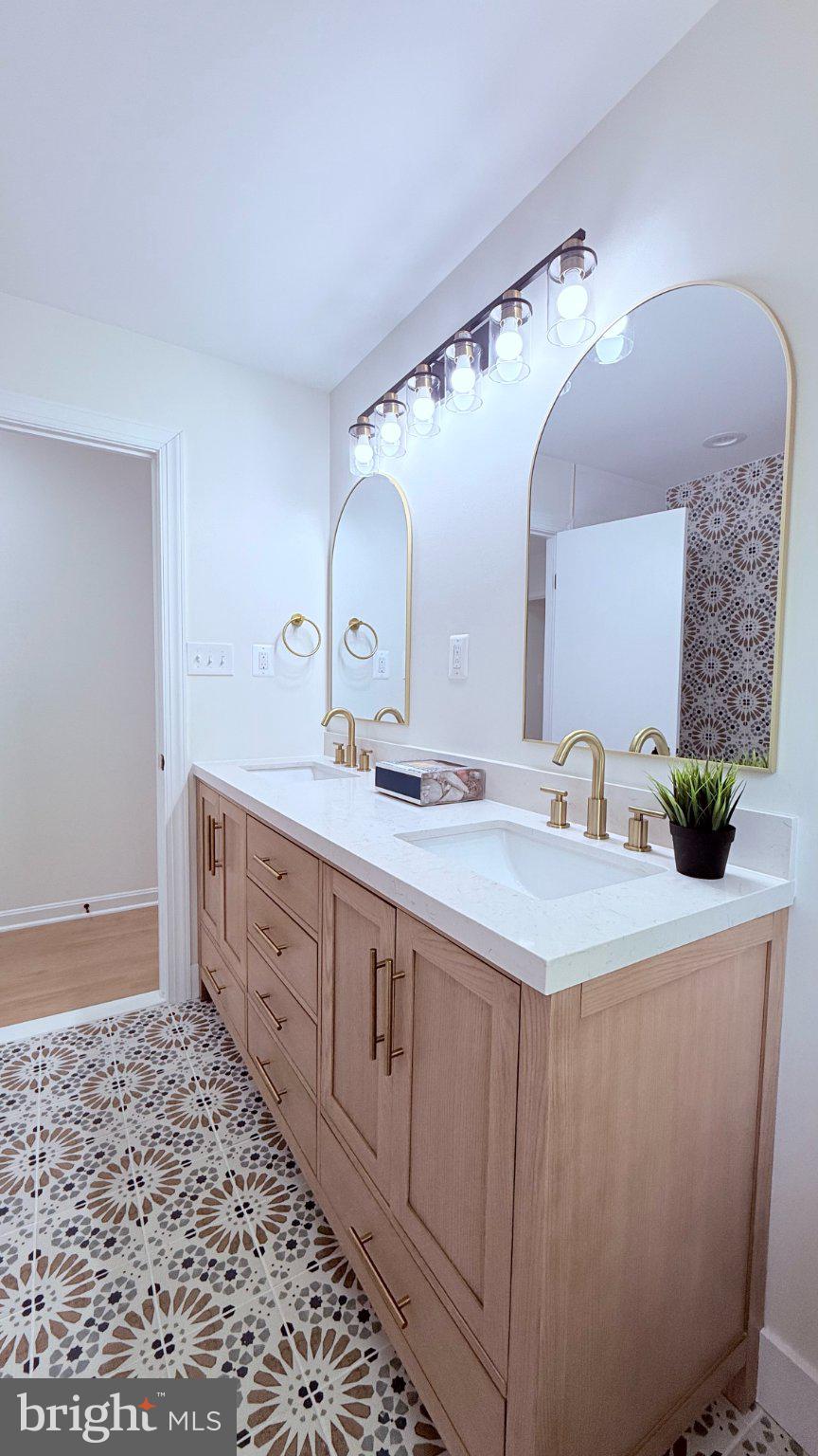 CLARKS RUN - Residential