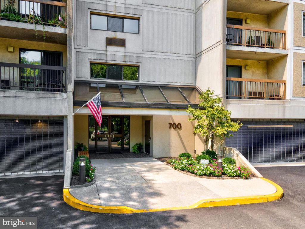 700 AVONDALE ROAD 5J