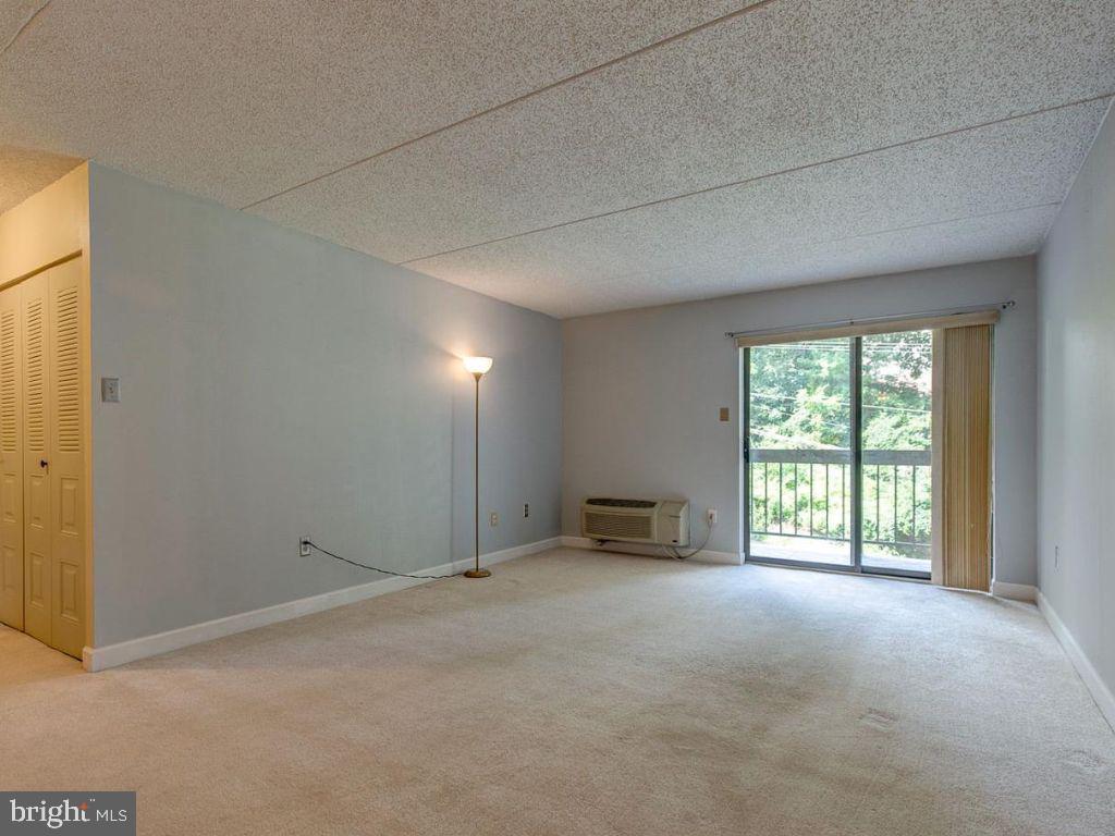 700 AVONDALE ROAD 5J