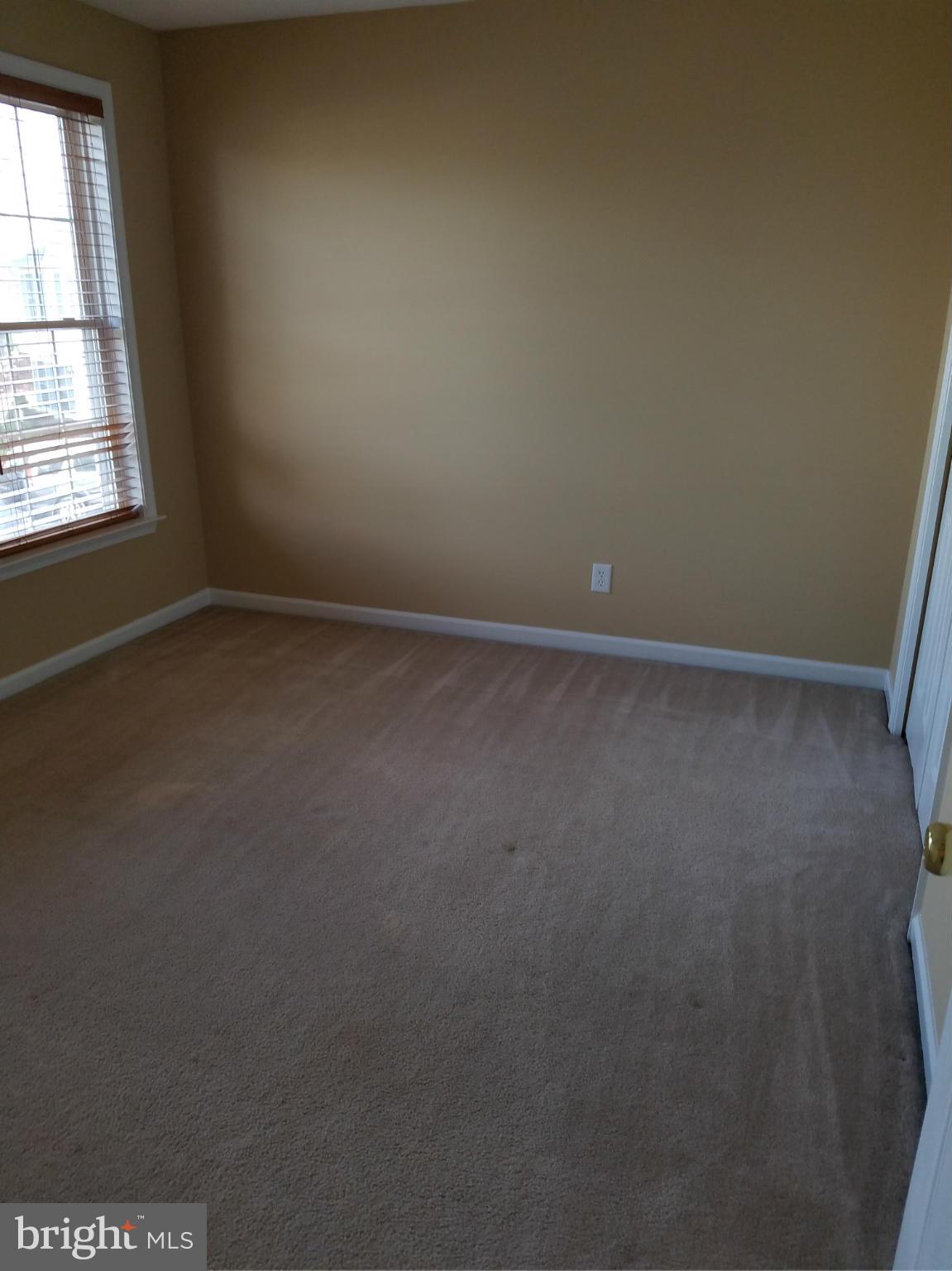 KINGSWOOD - Residential Lease