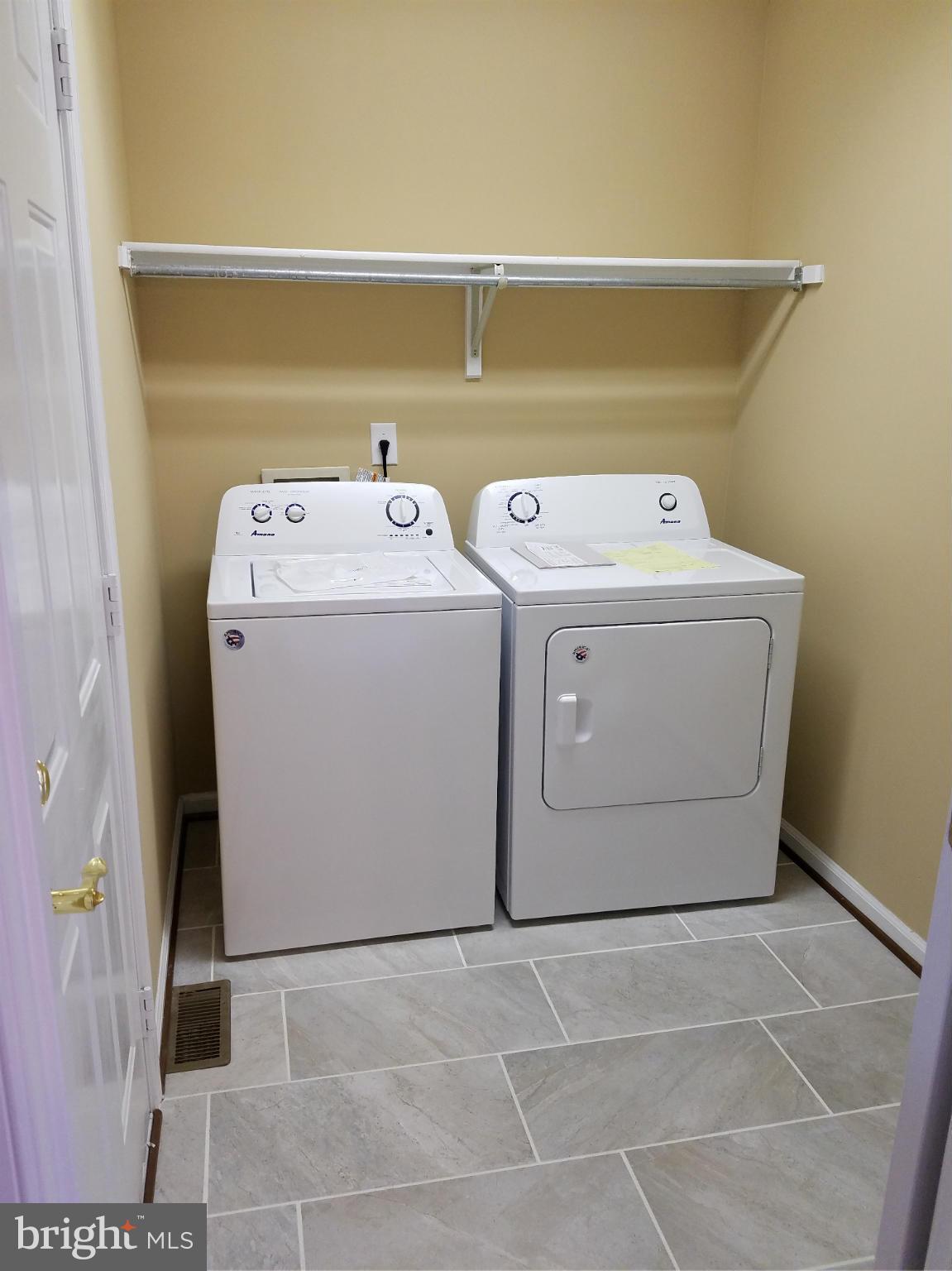 KINGSWOOD - Residential Lease