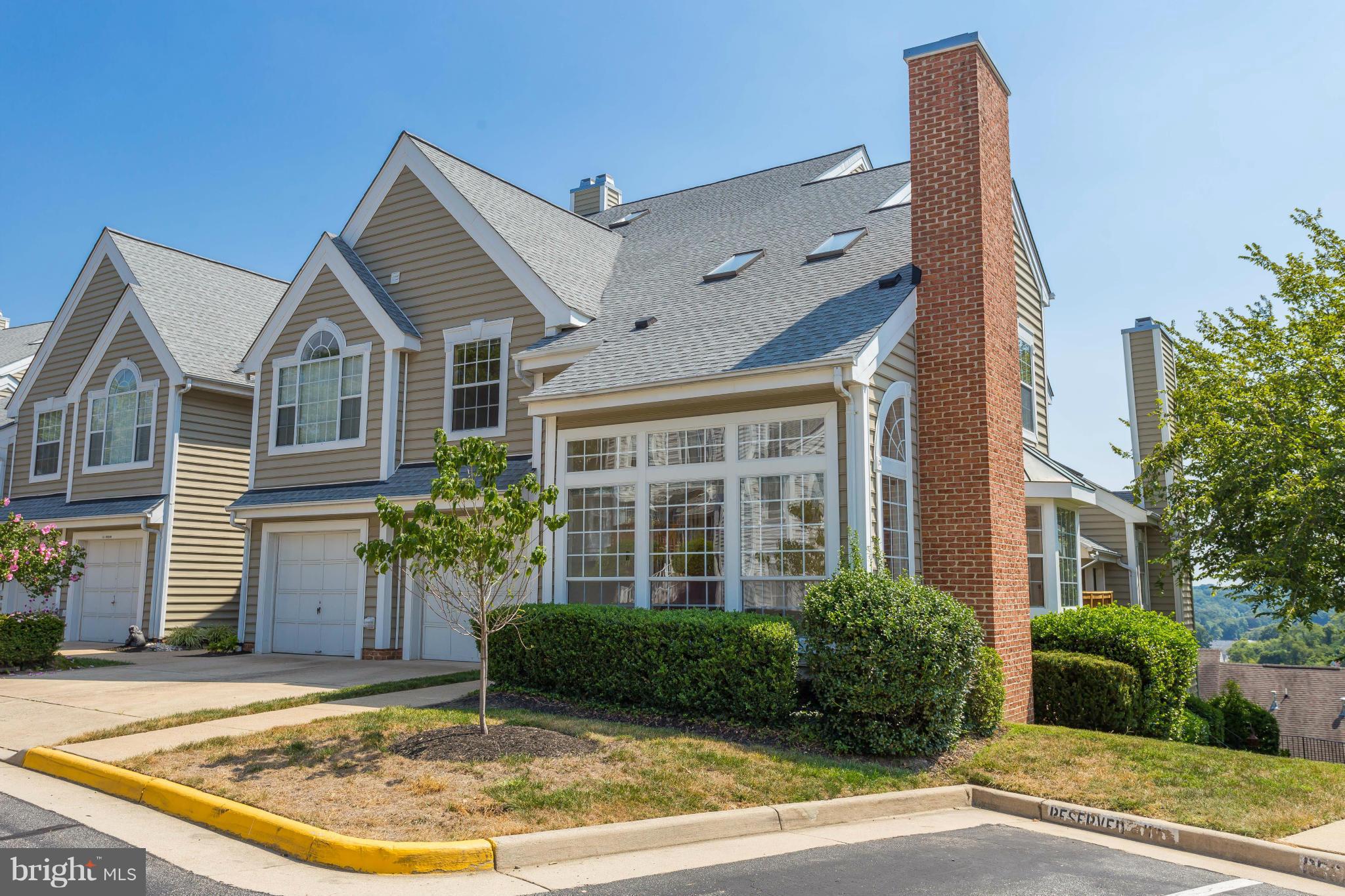 OCCOQUAN POINTE CONDO - Residential Lease