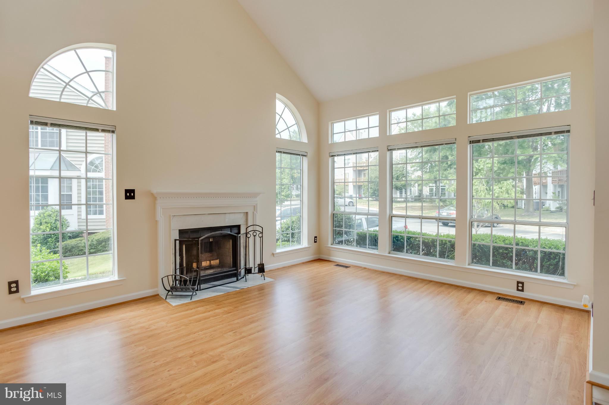 OCCOQUAN POINTE CONDO - Residential Lease