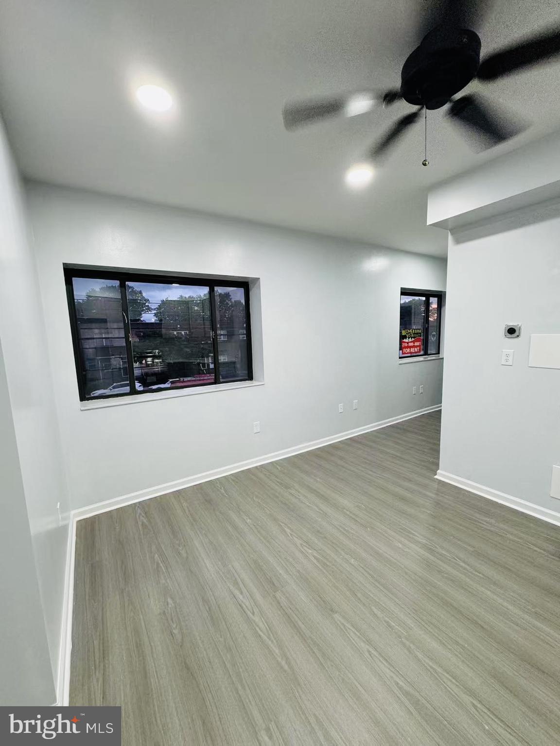 PHILADELPHIA (SOUTH) - Commercial Sale