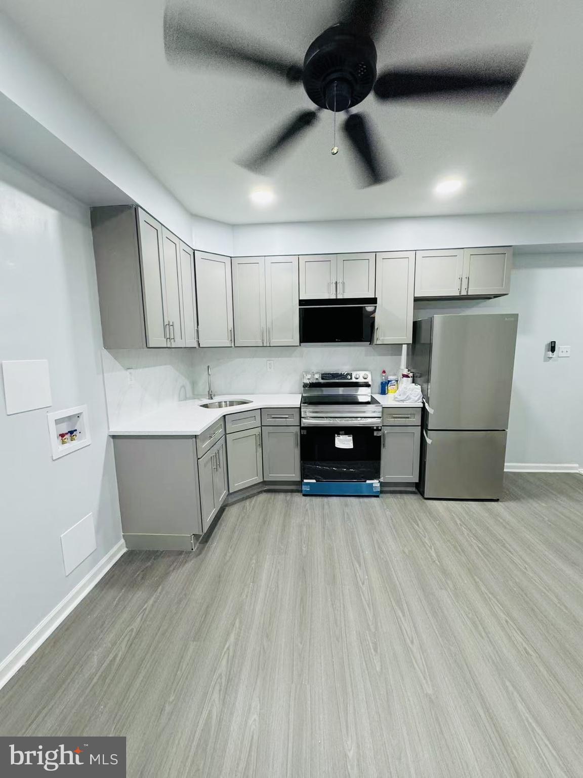 PHILADELPHIA (SOUTH) - Commercial Sale