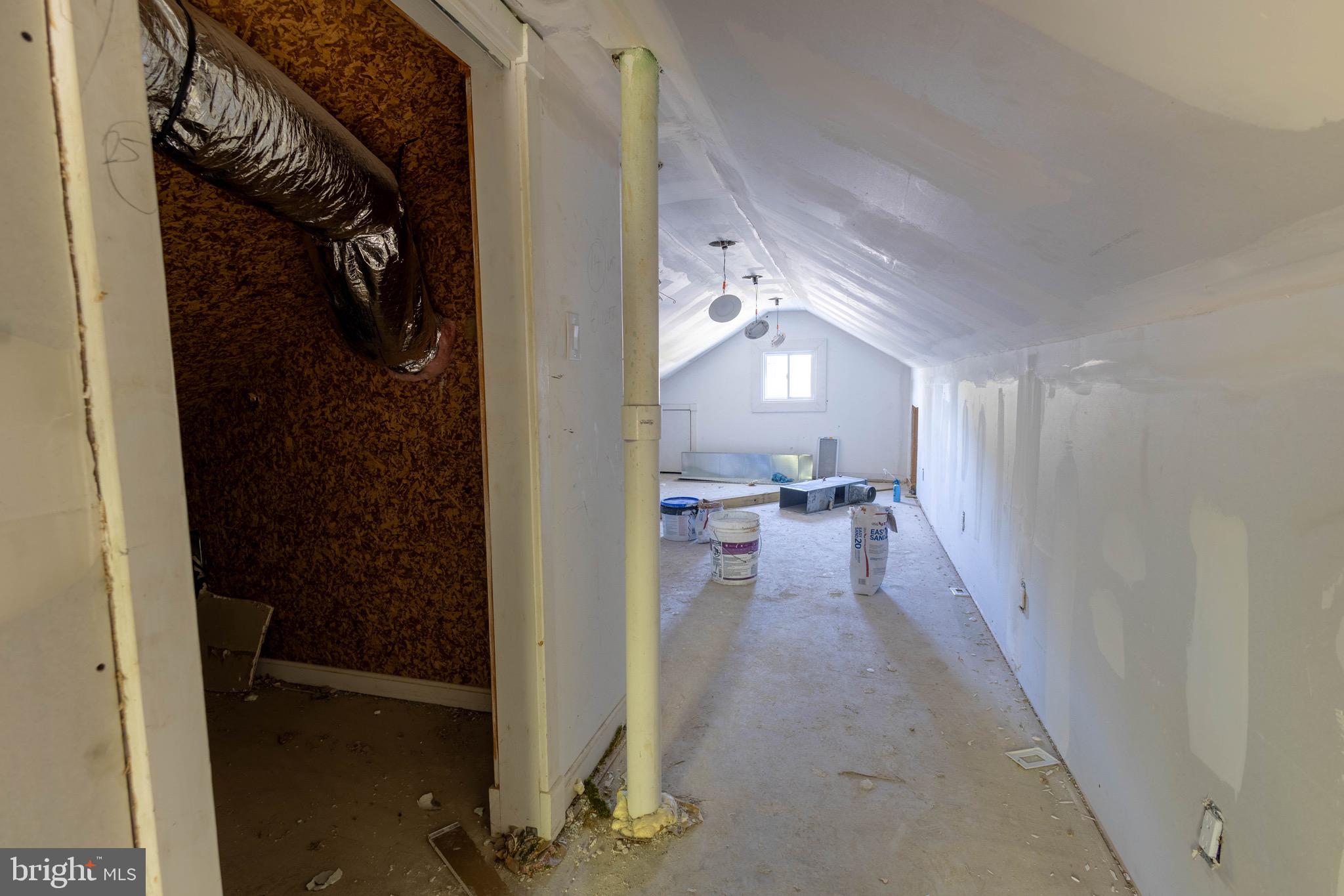 CARNEY - Residential Lease