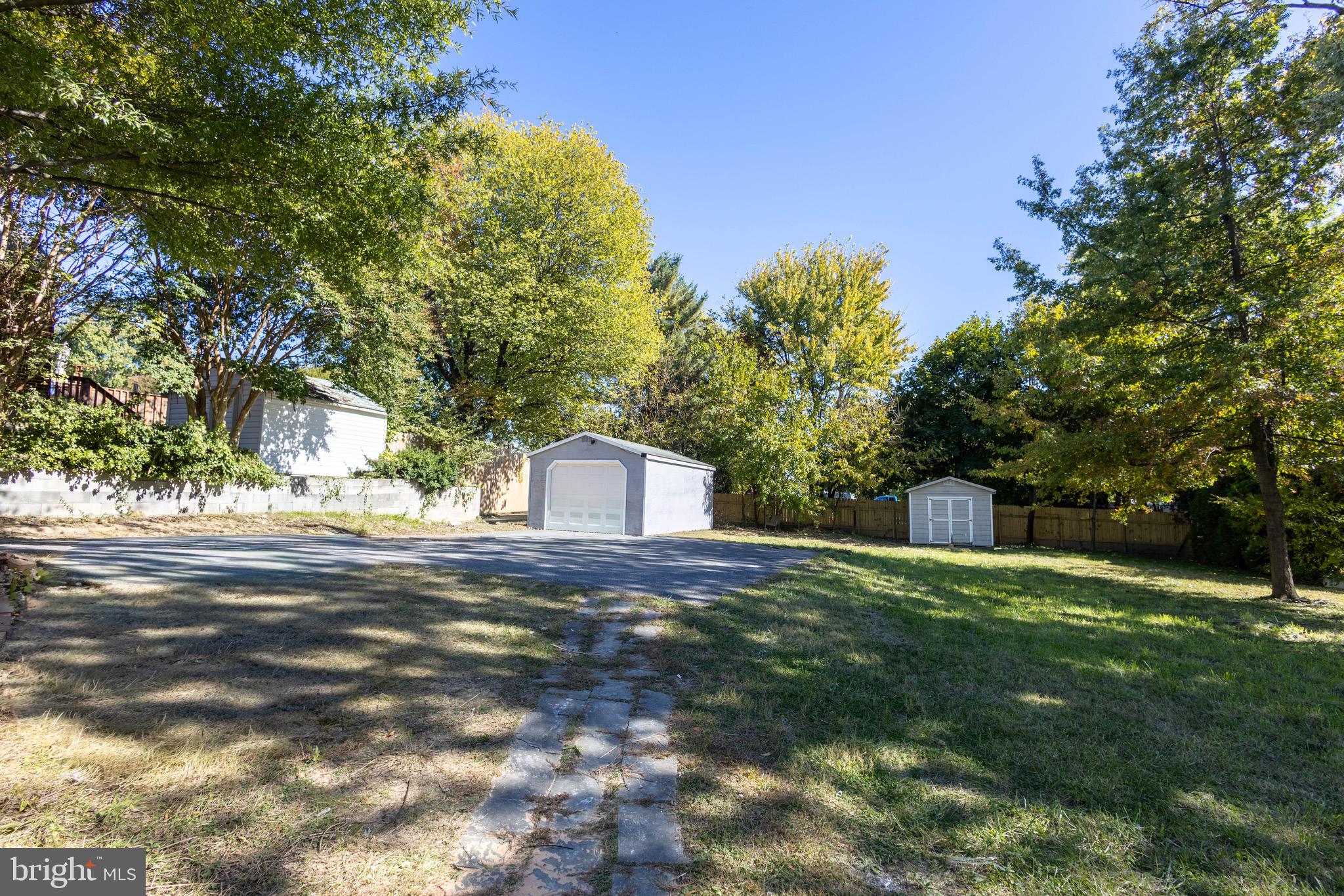 CARNEY - Residential Lease