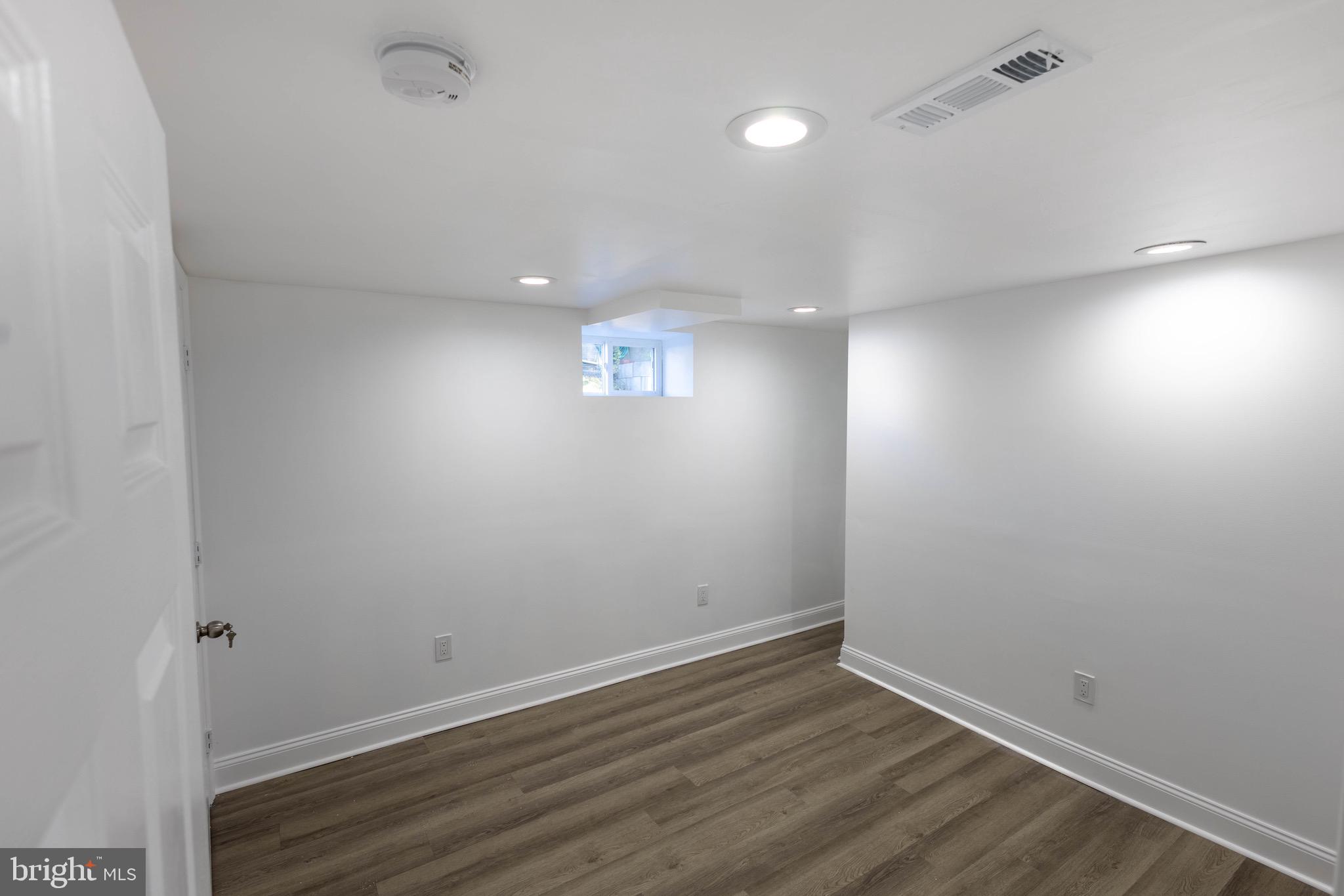 CARNEY - Residential Lease