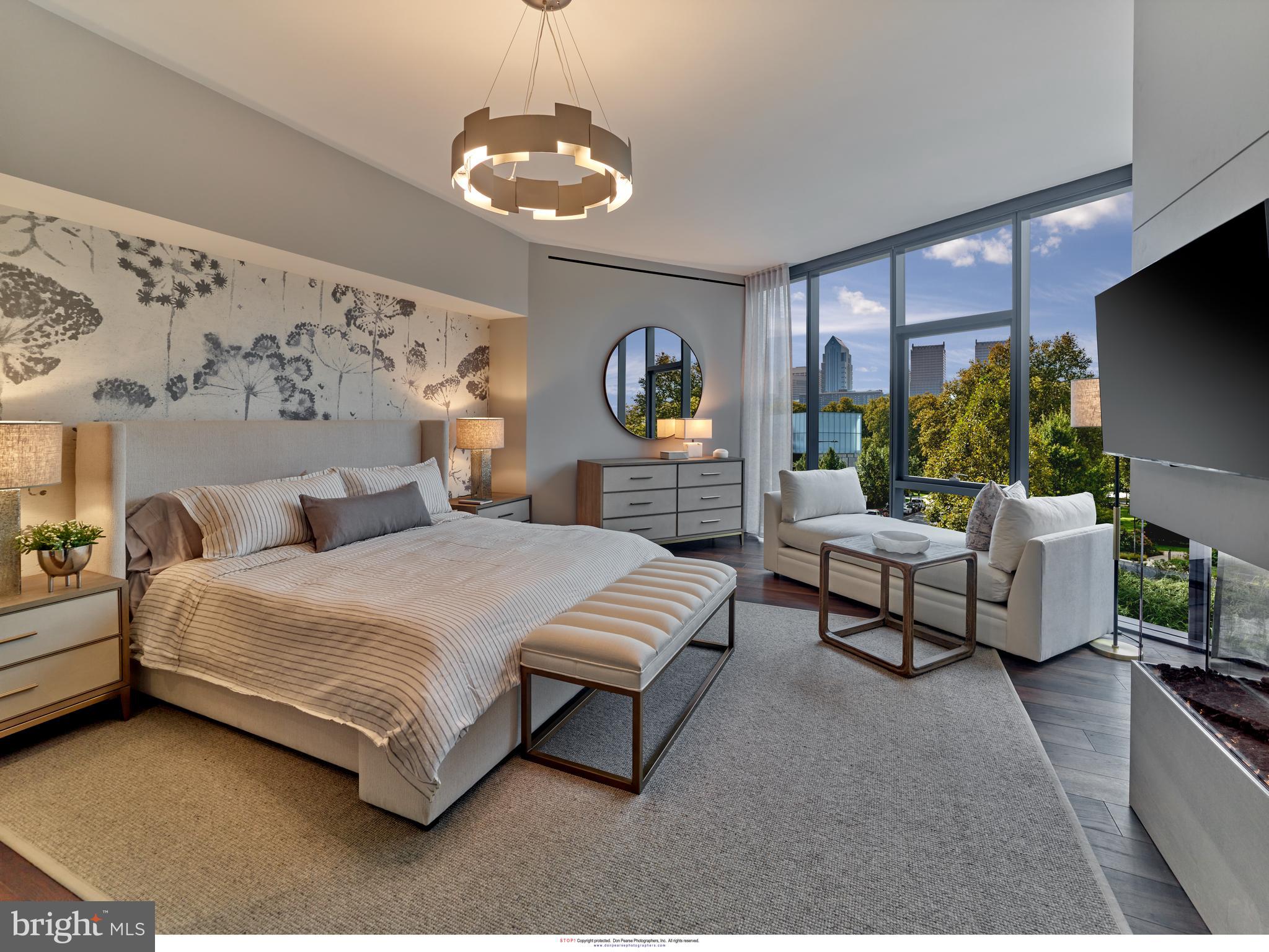 ART MUSEUM AREA - Residential Lease