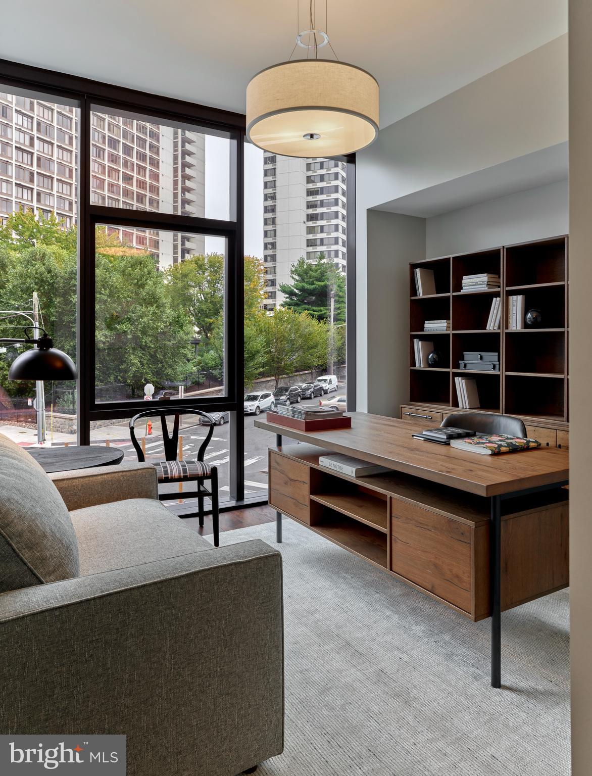 ART MUSEUM AREA - Residential Lease