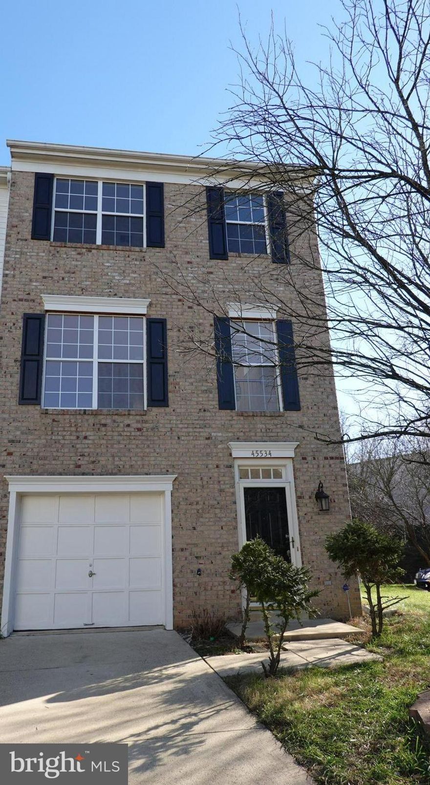 Light-filled end unit 3 level townhouse with 3 bed, 2 full & 2 half-bath, and attached 1 car garage. Freshly updated with new paint, new carpet, new wood floor and bathroom fixtures. Spacious kitchen with granite countertops and SS appliances, breakfast area with access to the deck. Great master bedroom with walk-in closet, dual vanities, separate shower. Attractive large two level deck, back to trail. Nice community with swimming pool, clubhouse and tennis courts. Playground nearby. Convenient location, easy access to Rt.267, Rt,7, & Rt.28. Minutes to Dulles airport. Lot of shopping and dining close by.  Minutes to Dulles & Reston Town Centers, & shopping malls.