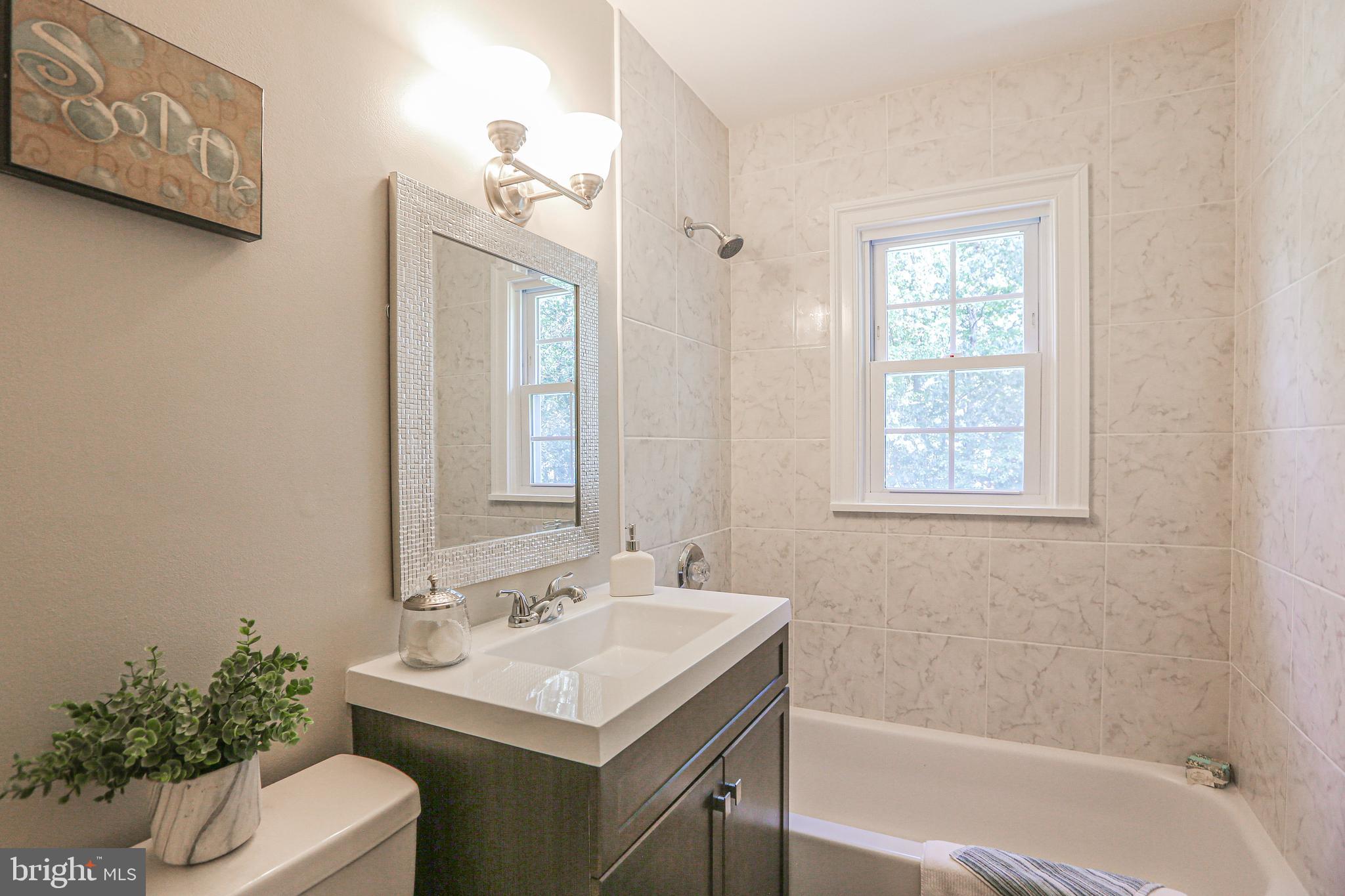 DALE CITY - Residential