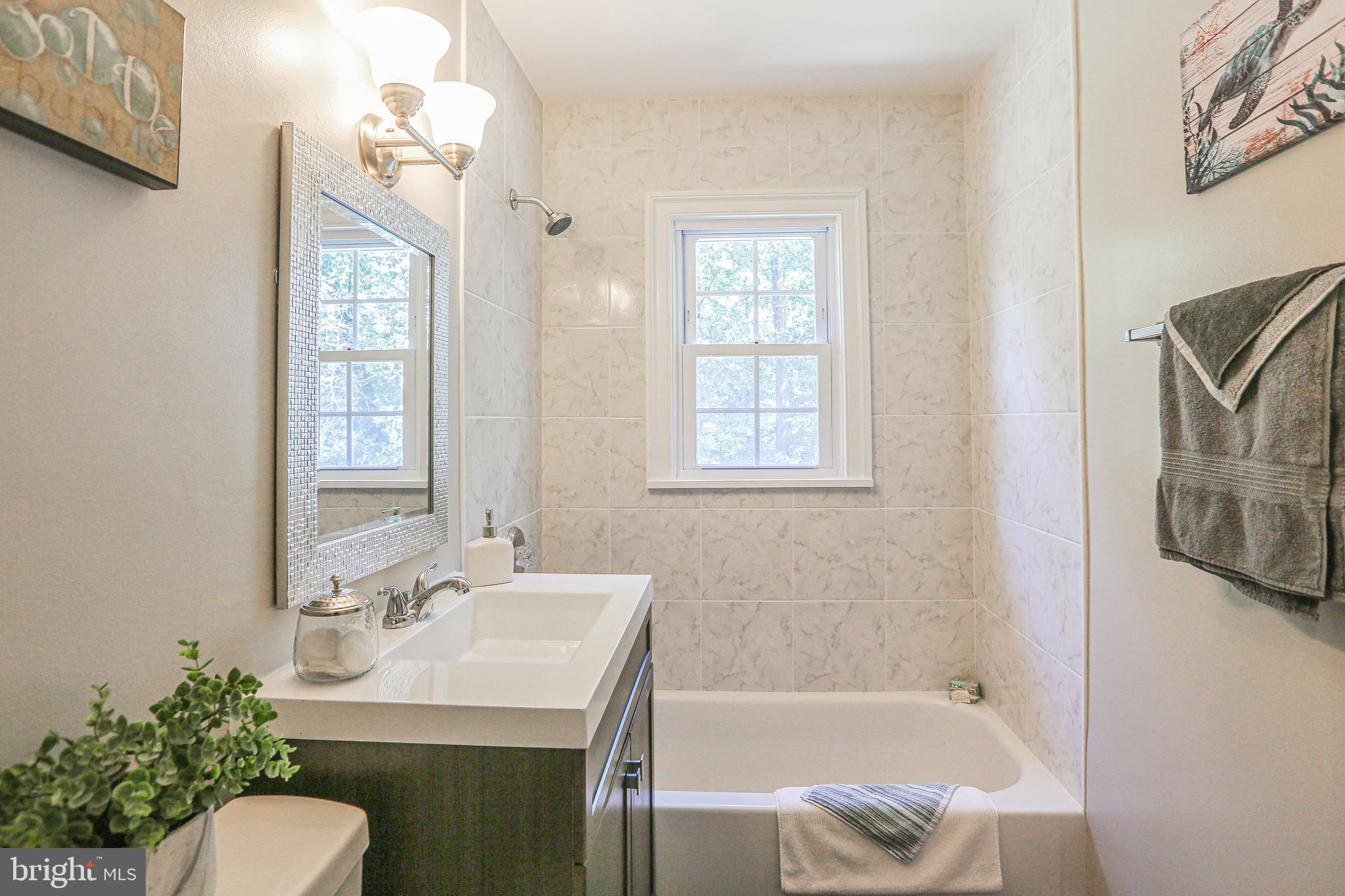 DALE CITY - Residential