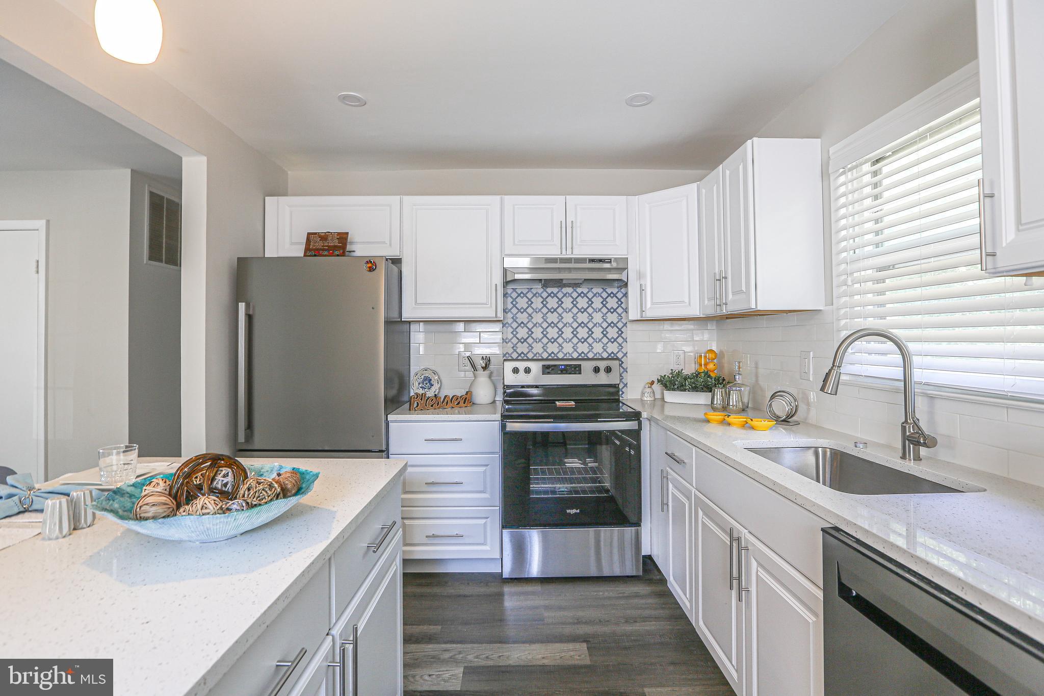 DALE CITY - Residential