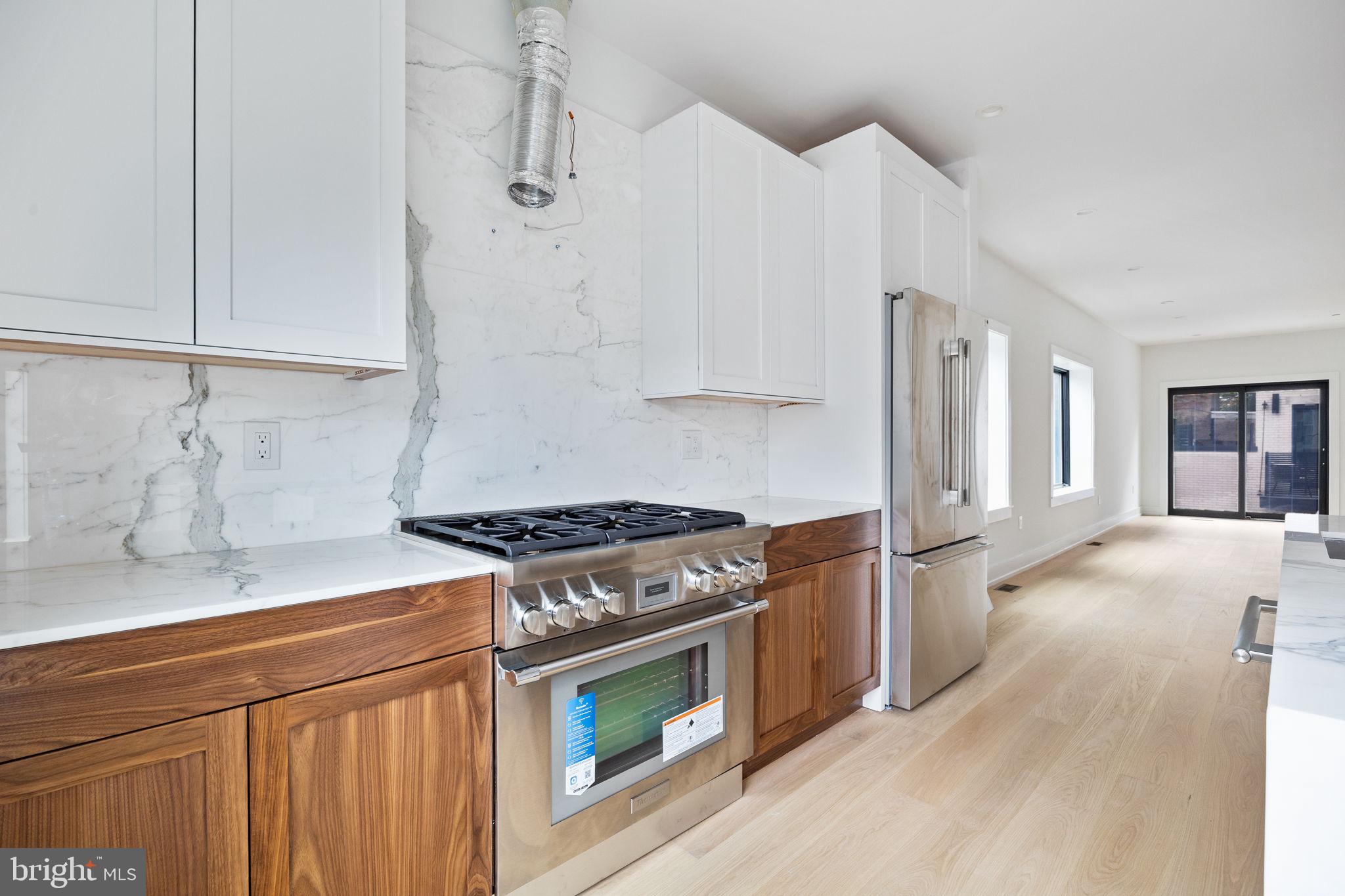 PASSYUNK SQUARE - Residential