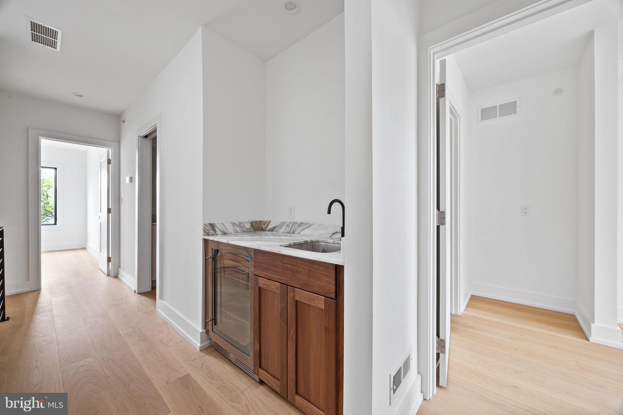 PASSYUNK SQUARE - Residential