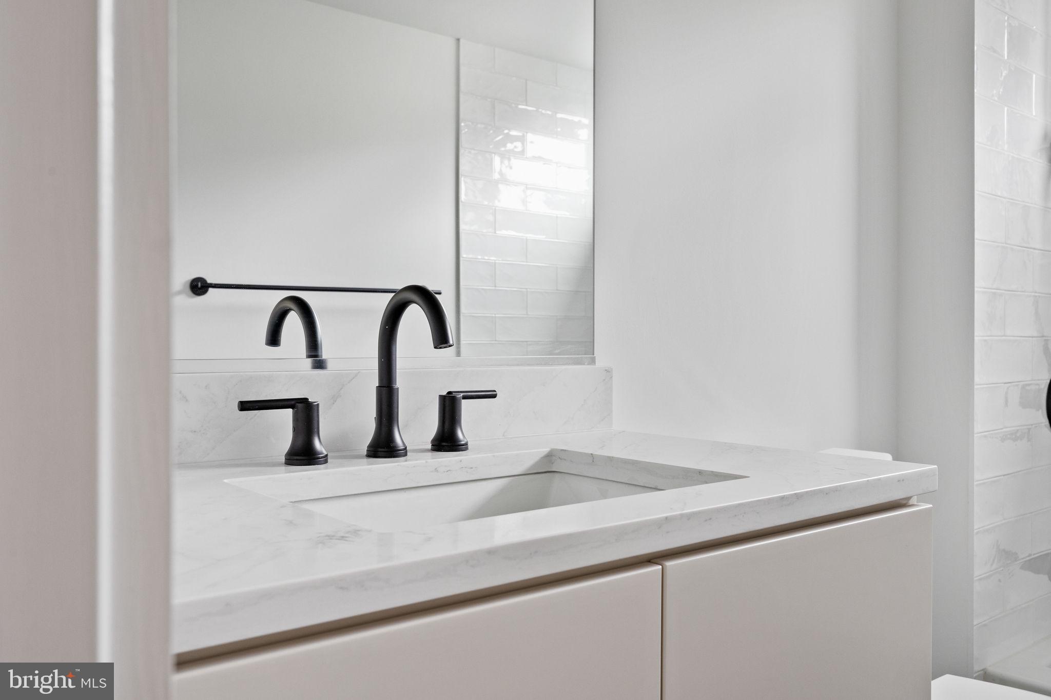 PASSYUNK SQUARE - Residential