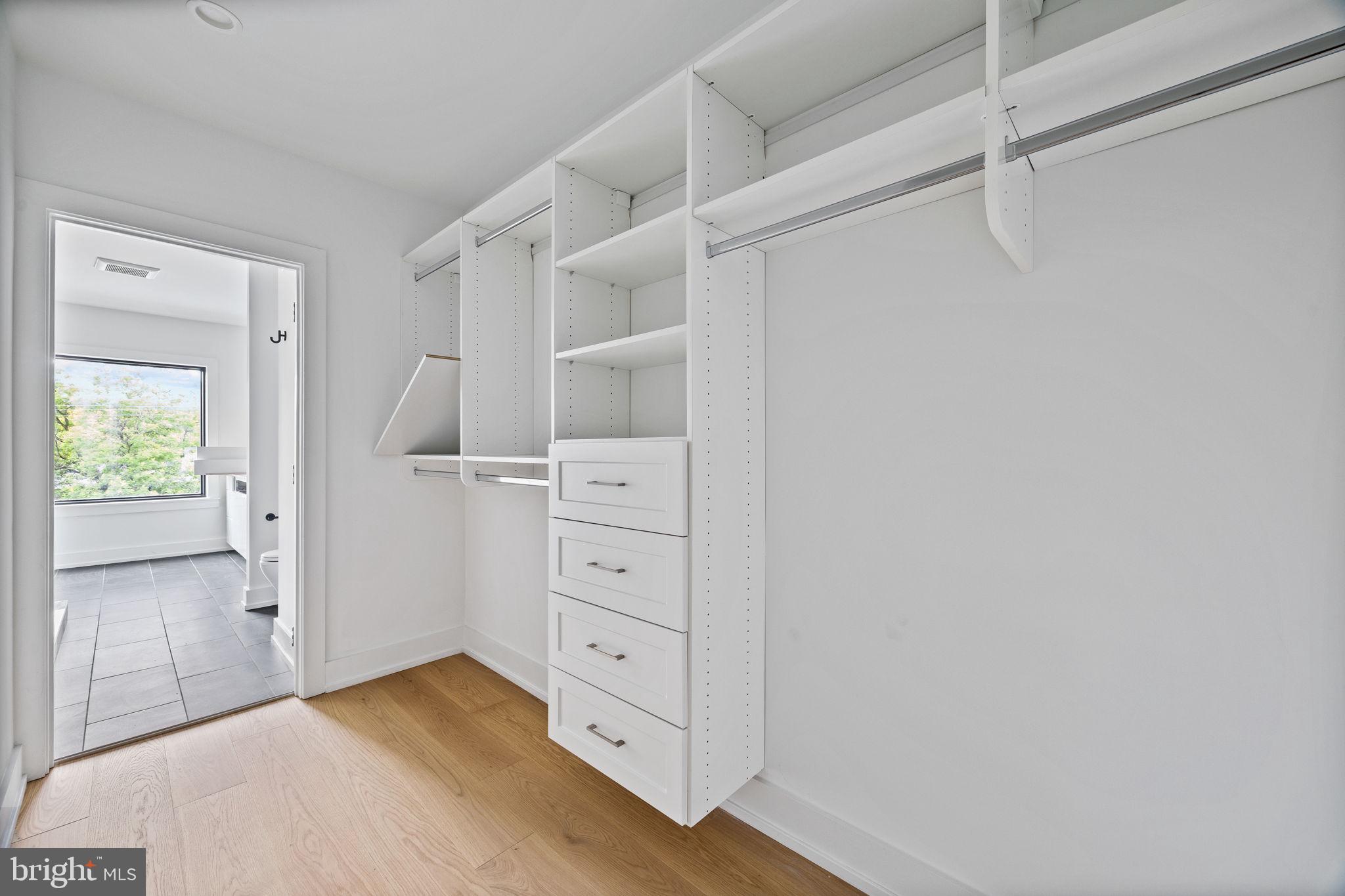 PASSYUNK SQUARE - Residential