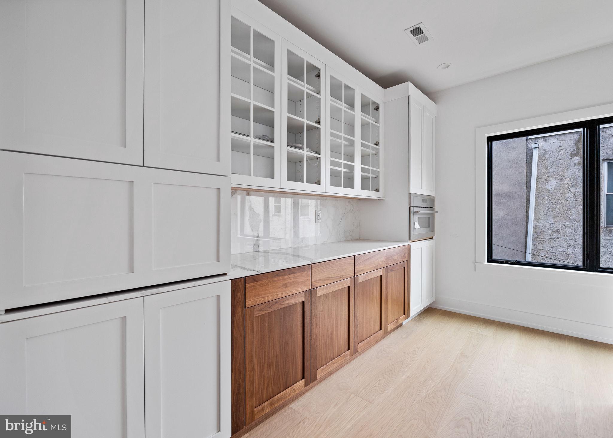 PASSYUNK SQUARE - Residential