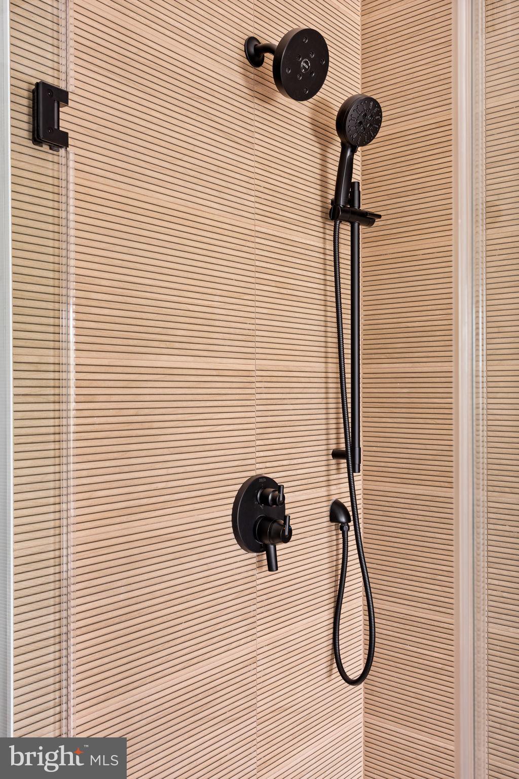 PASSYUNK SQUARE - Residential