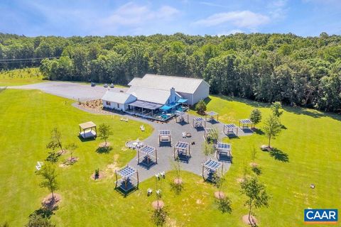 3304A RURITAN LAKE RD PALMYRA VA 22963